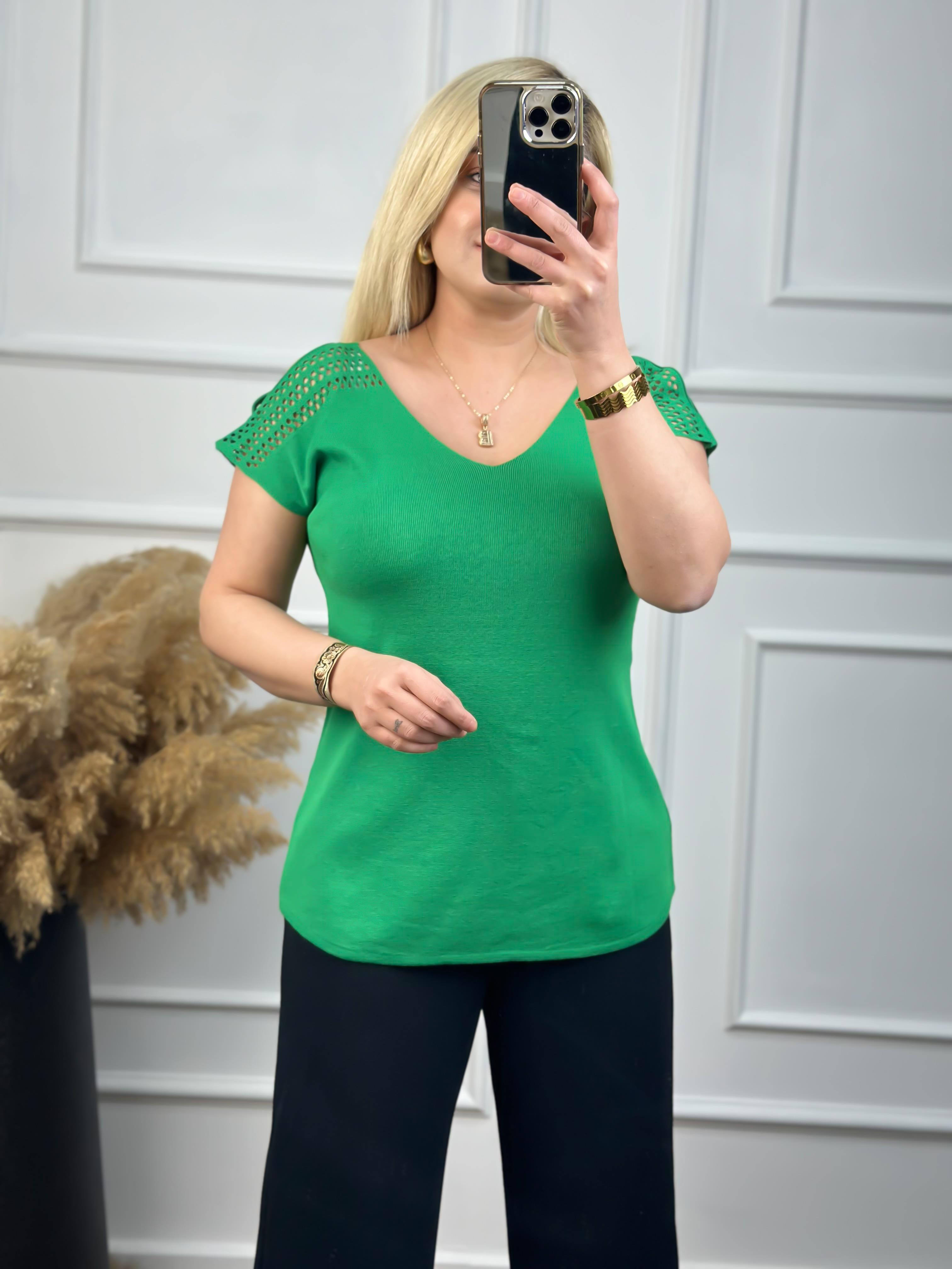 Omuzu Yırtmaçlı V Yaka Merserize YEŞİL-23YUST000041