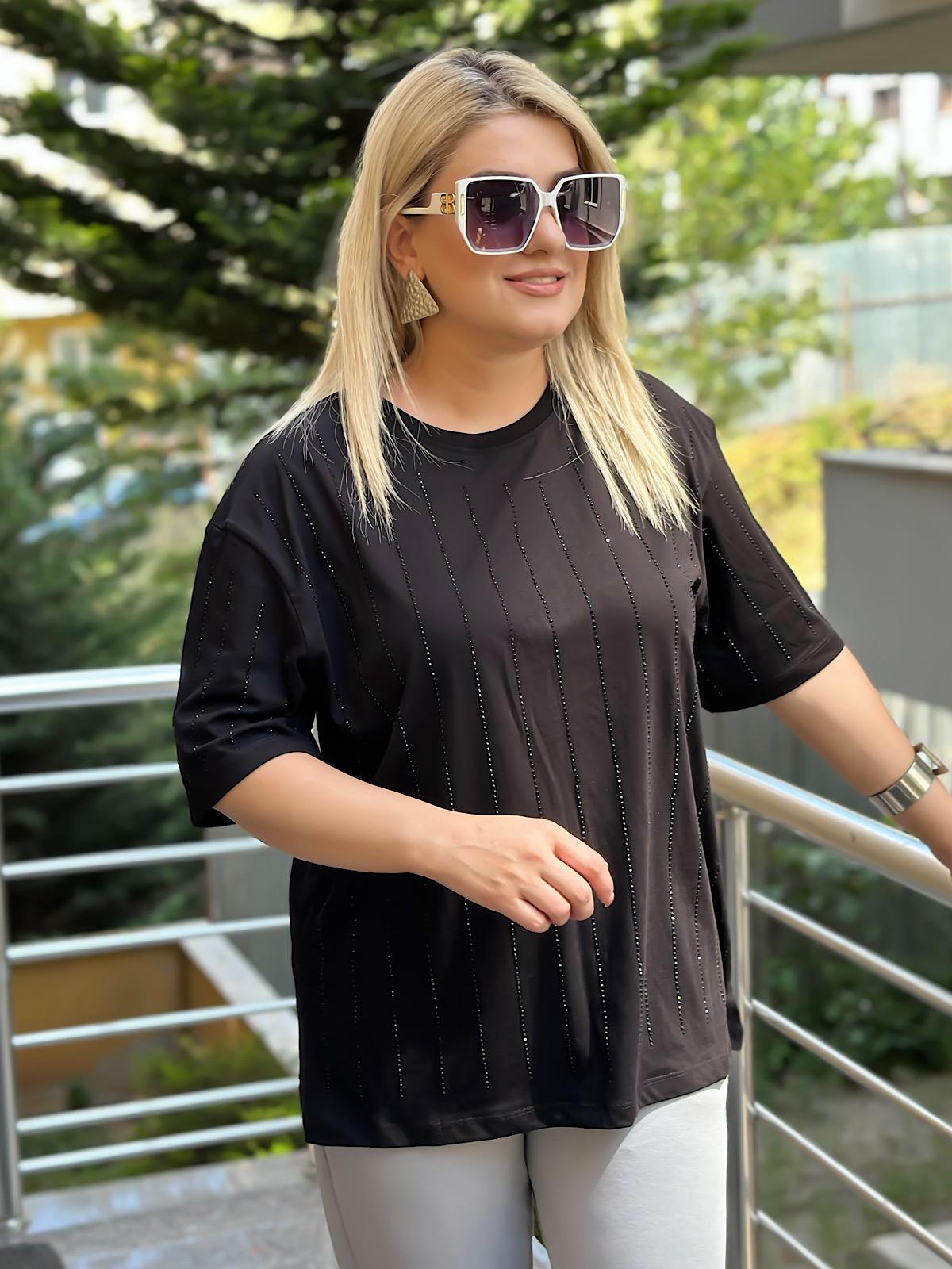 Önü Serpme Taşlı Tshırt SİYAH-23YUST000124
