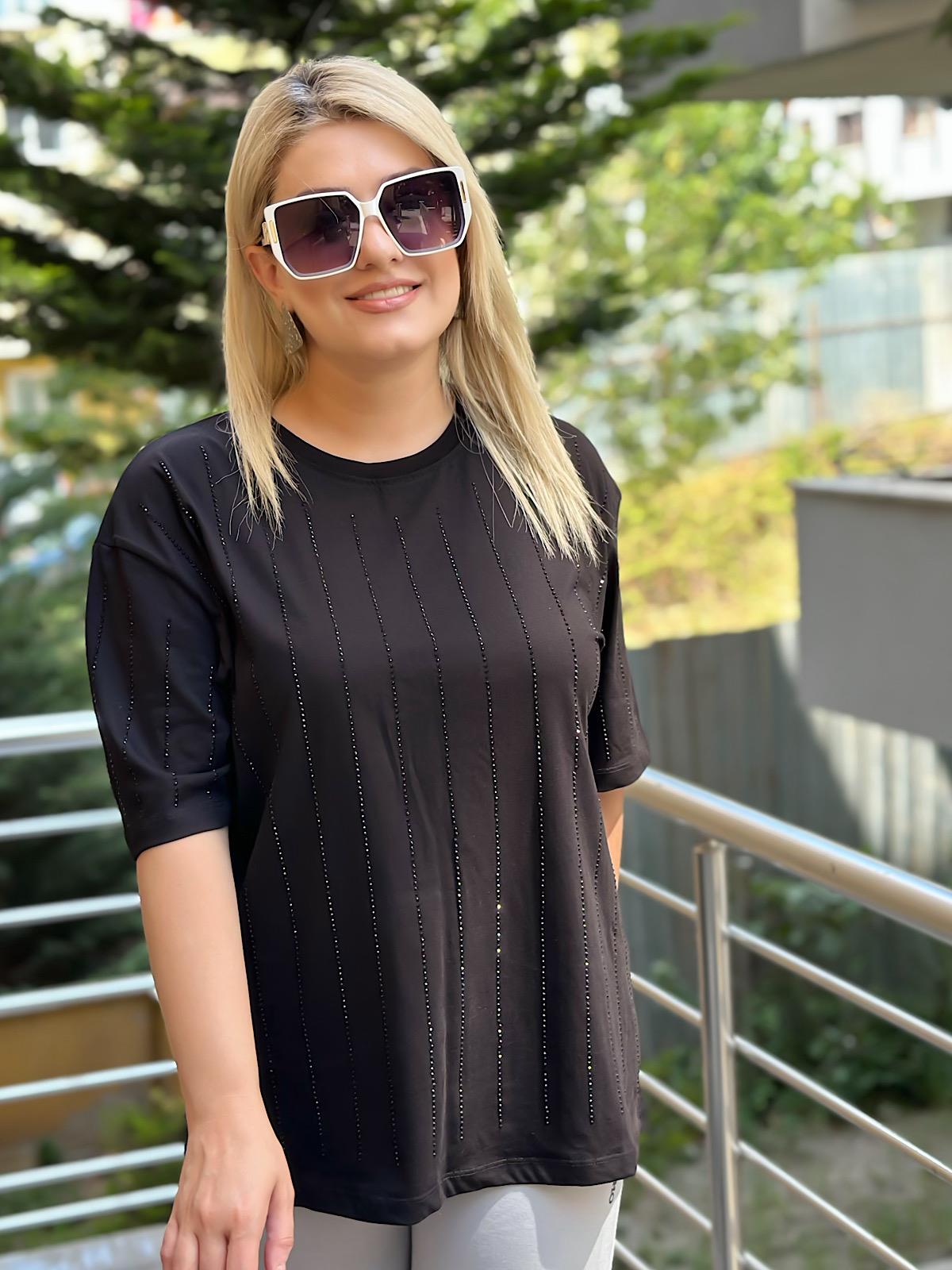 Önü Serpme Taşlı Tshırt SİYAH-23YUST000124