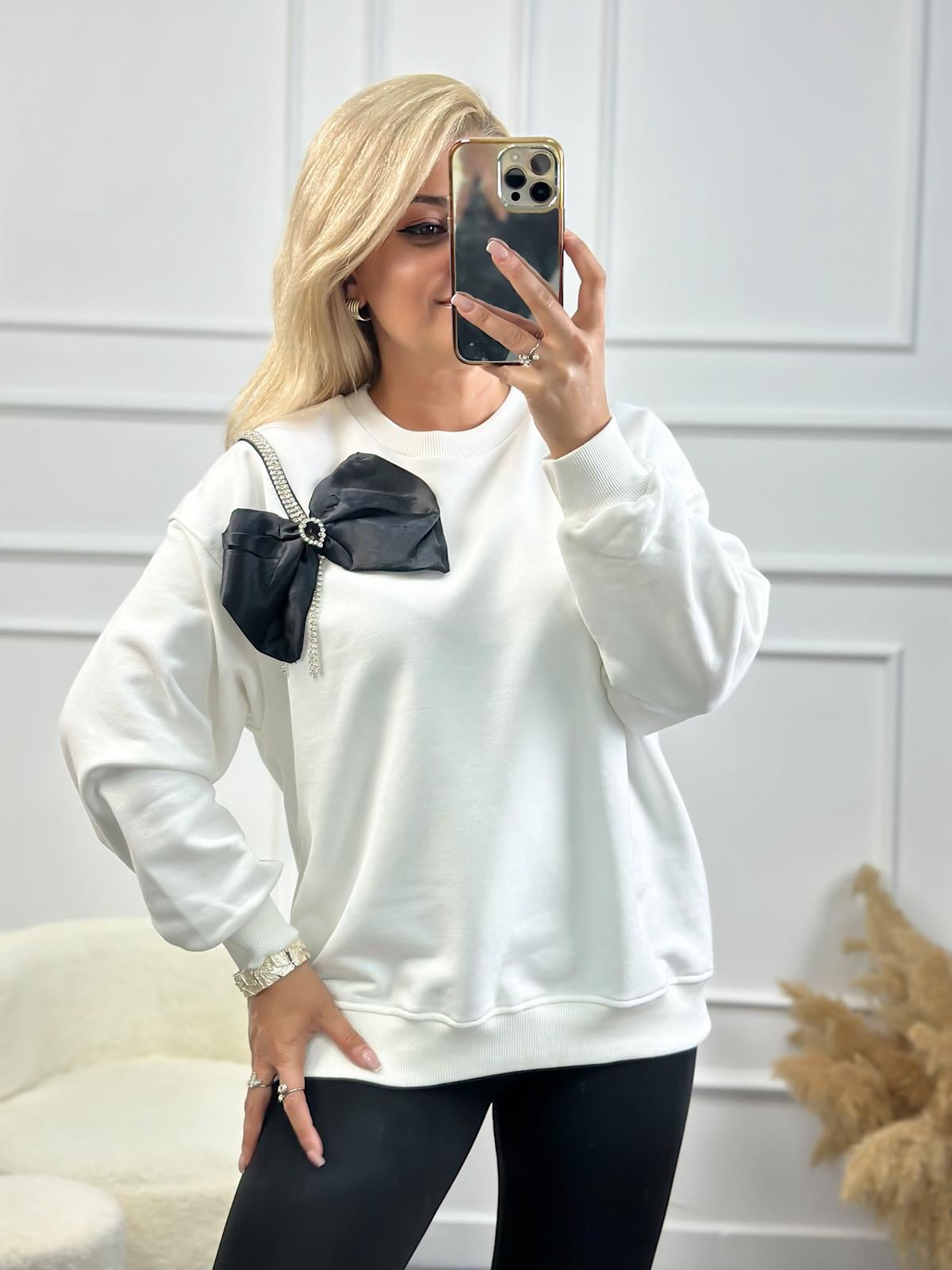 Papyon Detaylı Taş İşleme Bisiklet Yaka Oversize Sweatshirt BEYAZ-23YUST000138