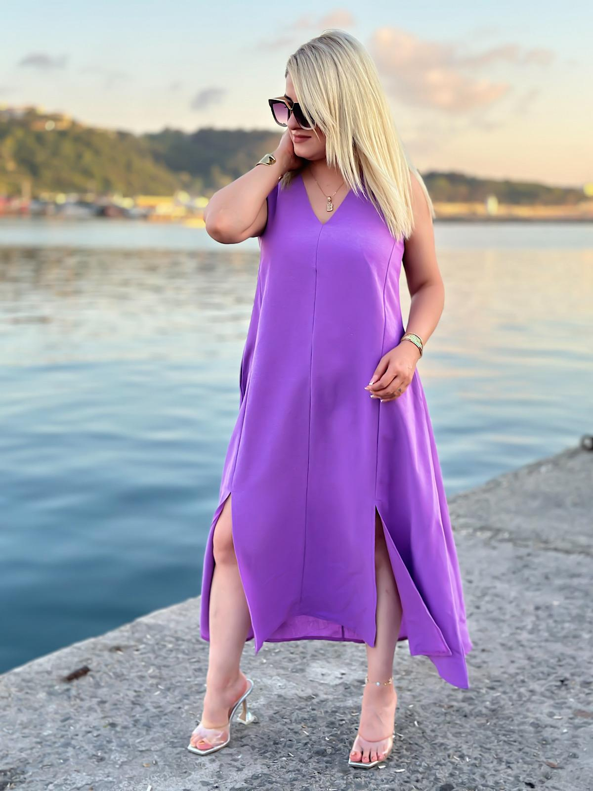 V Yaka Yırtmaçlı Keten Elbise LİLA-23YELB000101