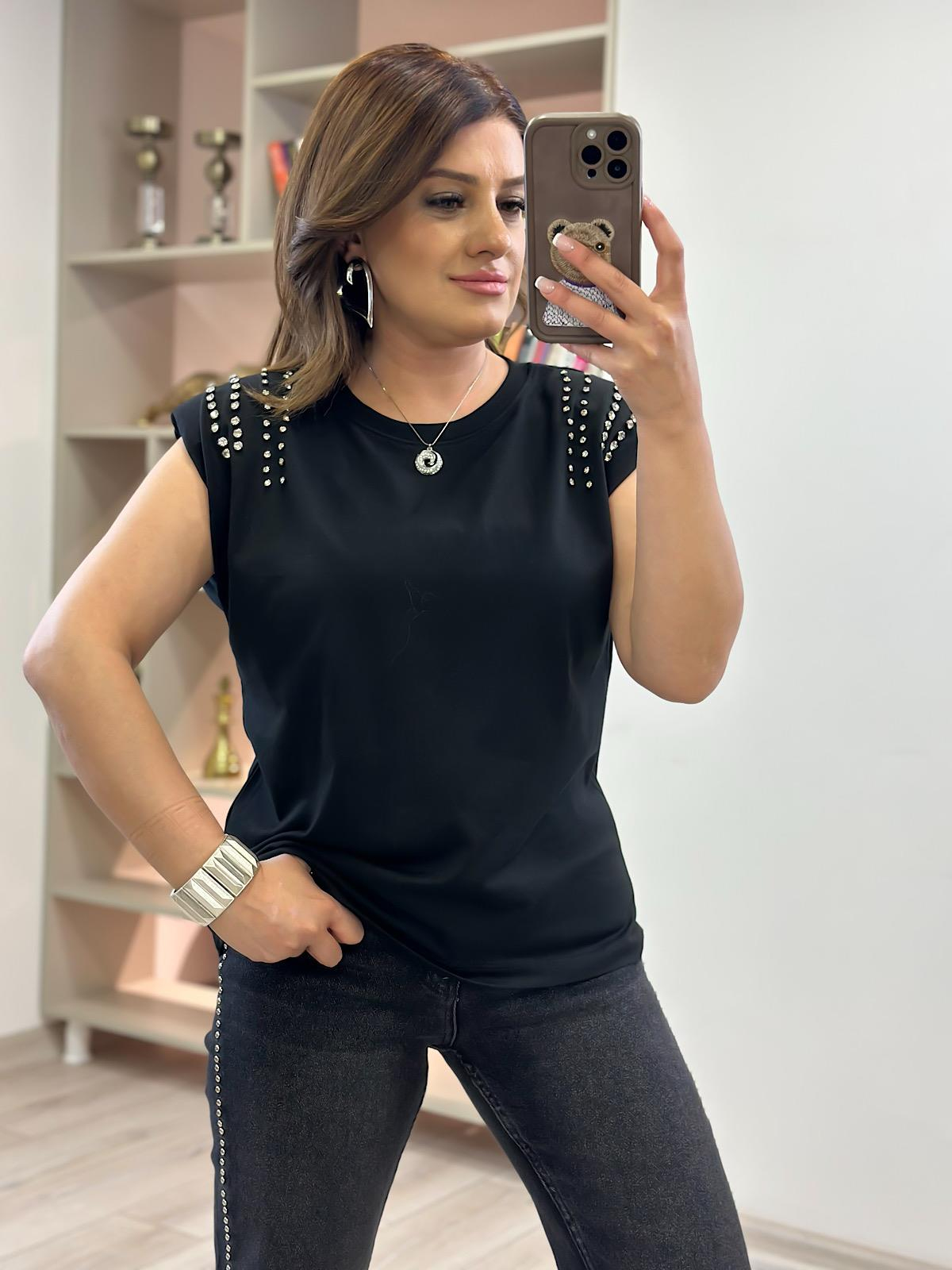 Vatkalı Omuzları Taş Detaylı Tshirt SİYAH-23YUST000239
