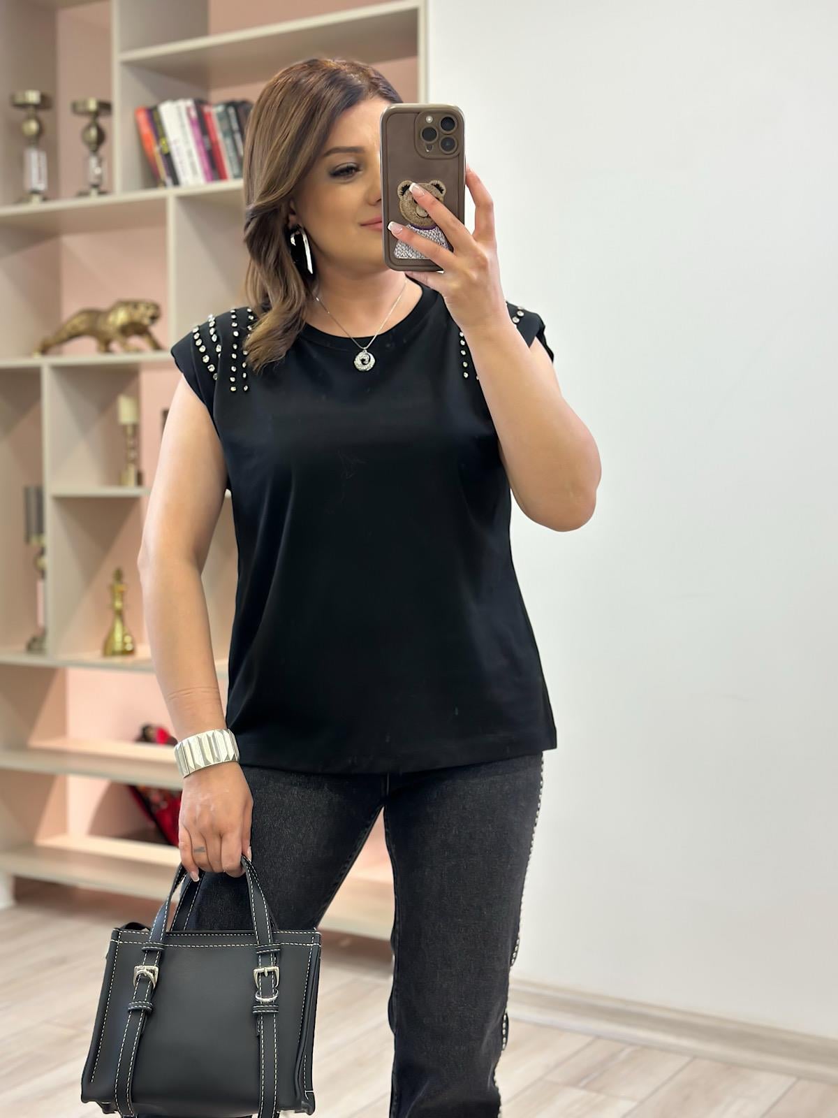 Vatkalı Omuzları Taş Detaylı Tshirt SİYAH-23YUST000239