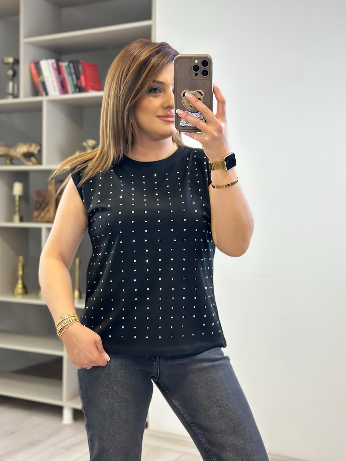 Vatkalı Taşlı Tshirt SİYAH-23YUST000231