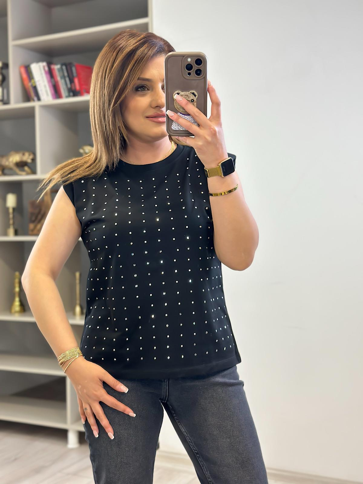 Vatkalı Taşlı Tshirt SİYAH-23YUST000231