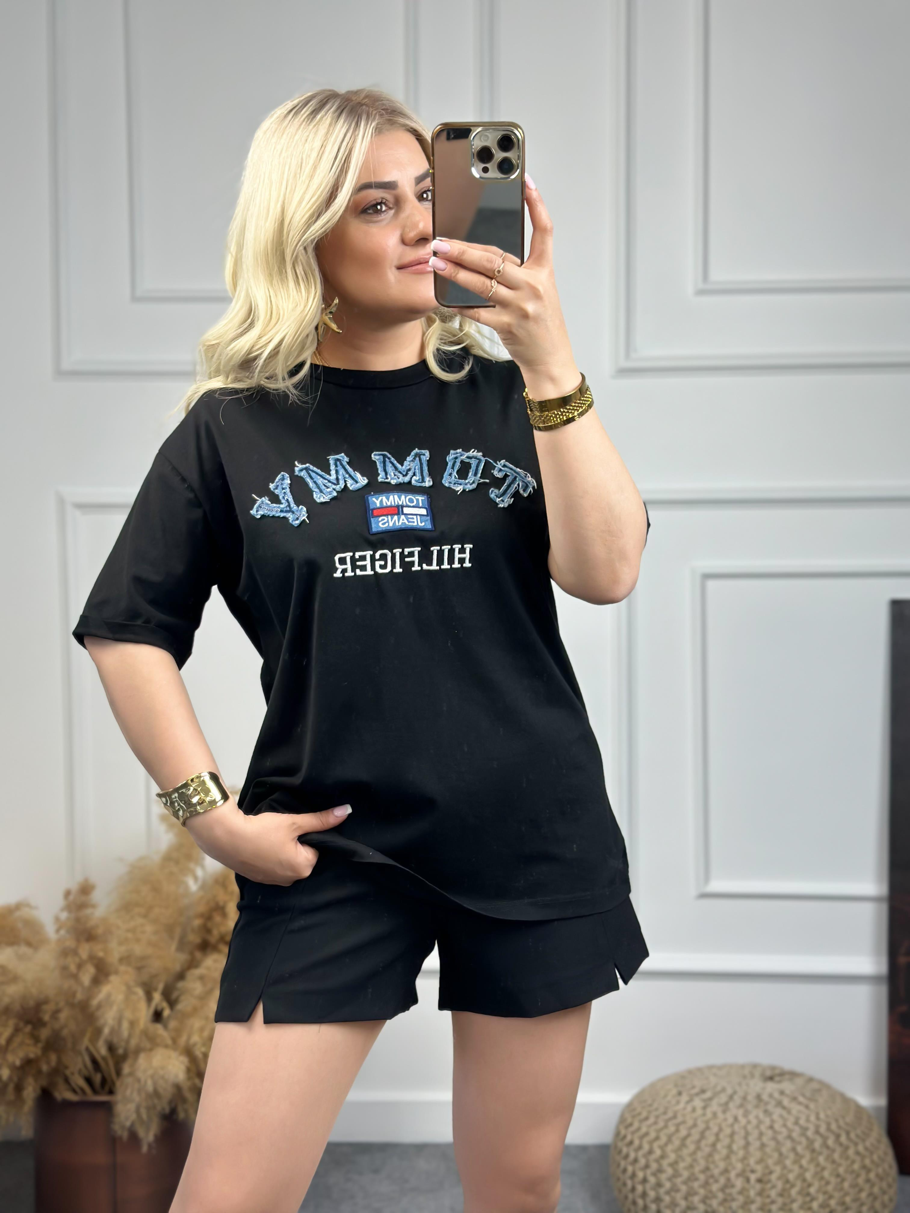 Yazı Bakılı Tshirt SİYAH-23YUST000073