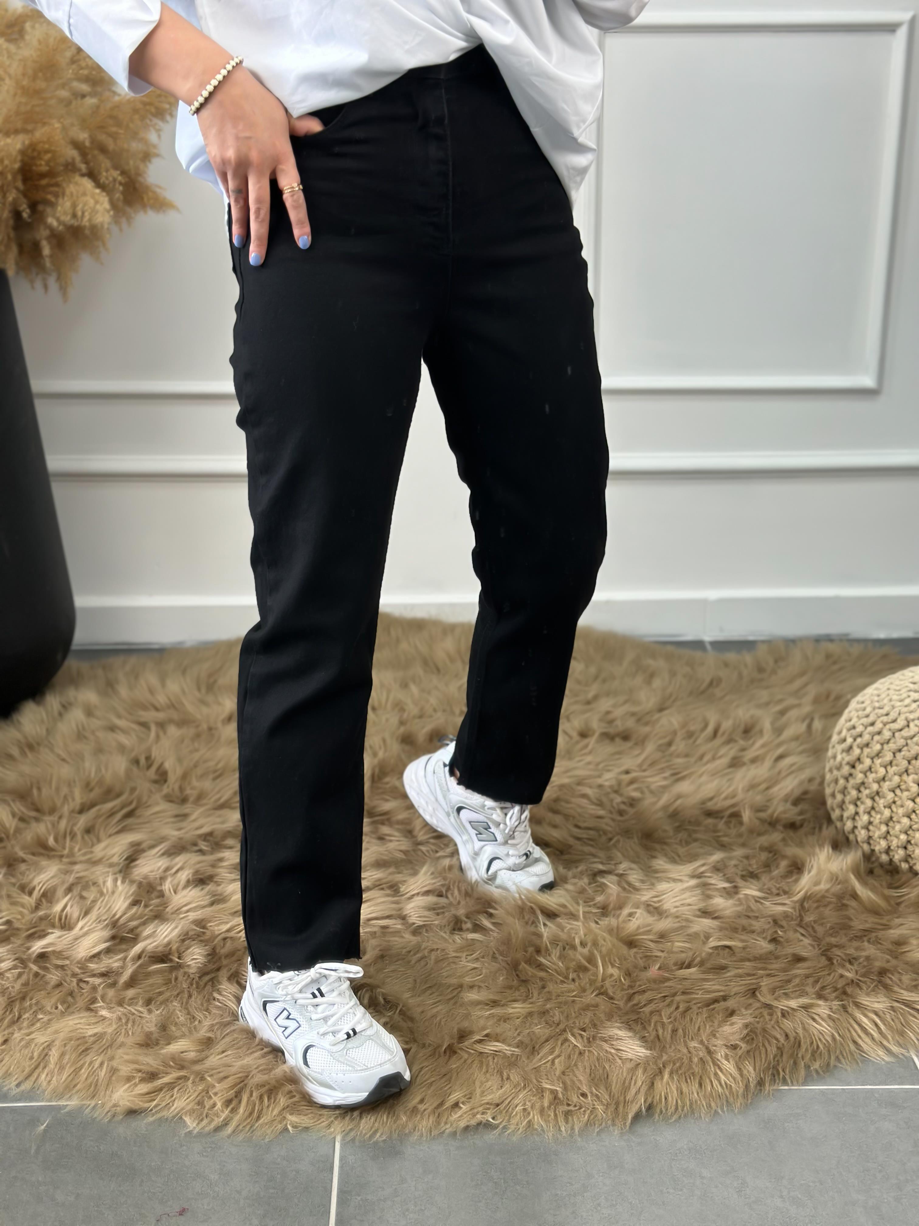 Yüksek Bel Paçası Kesik Orjinal Fit Mom SİYAH-23KYeni00074