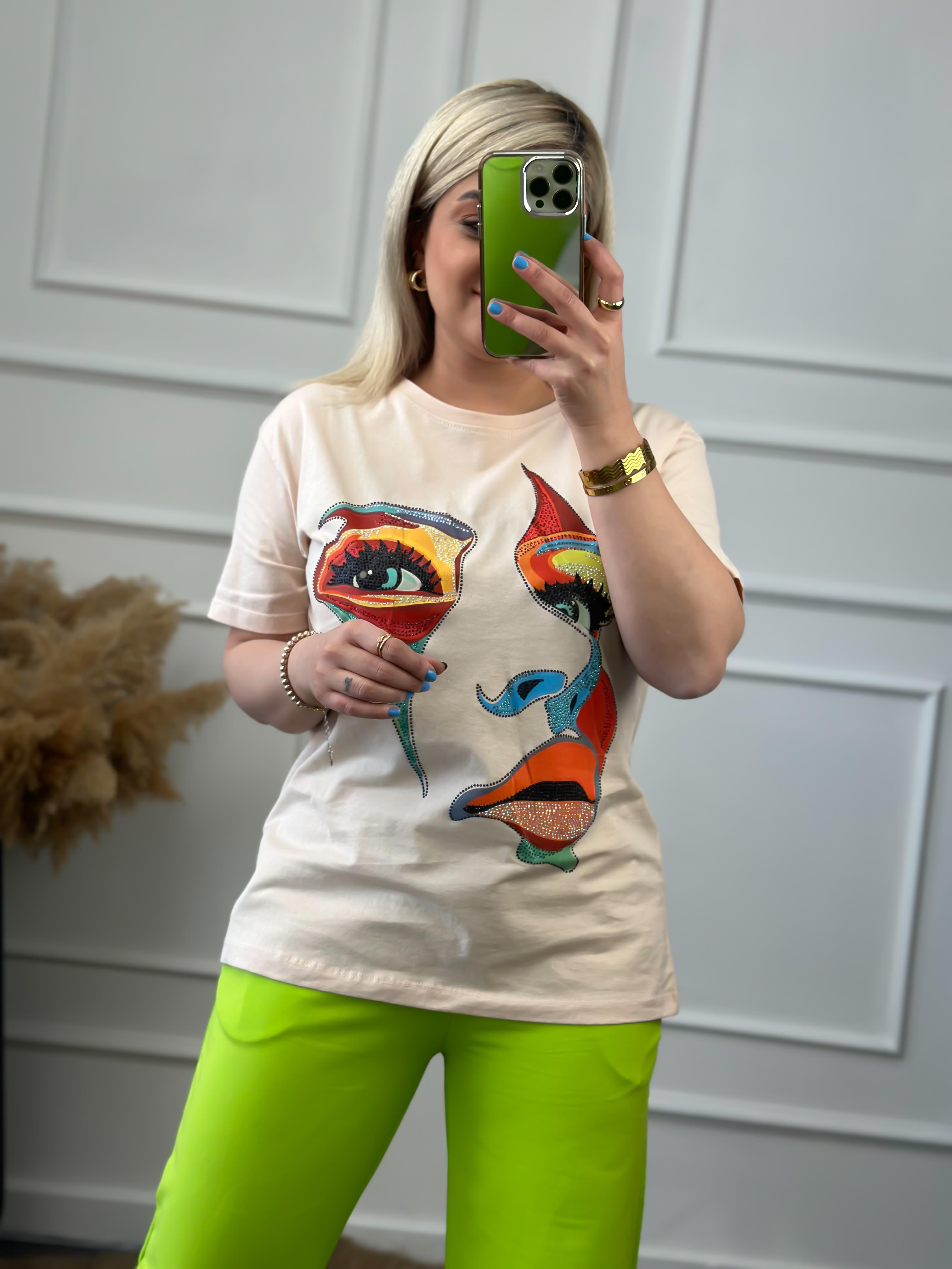 Yüz Baskılı Taş İşlemeli Bisiklet Yaka Tshirt BEJ-23YUST000014