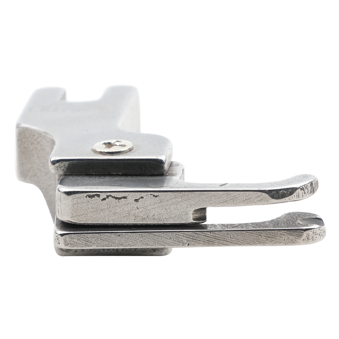 Düz Makine 4.0mm Çima Ayak | Sağ Çima | CR5/32E | Tüm Marka Sanayi Tipi Düz Dikiş Makinelerinde Kullanılır.