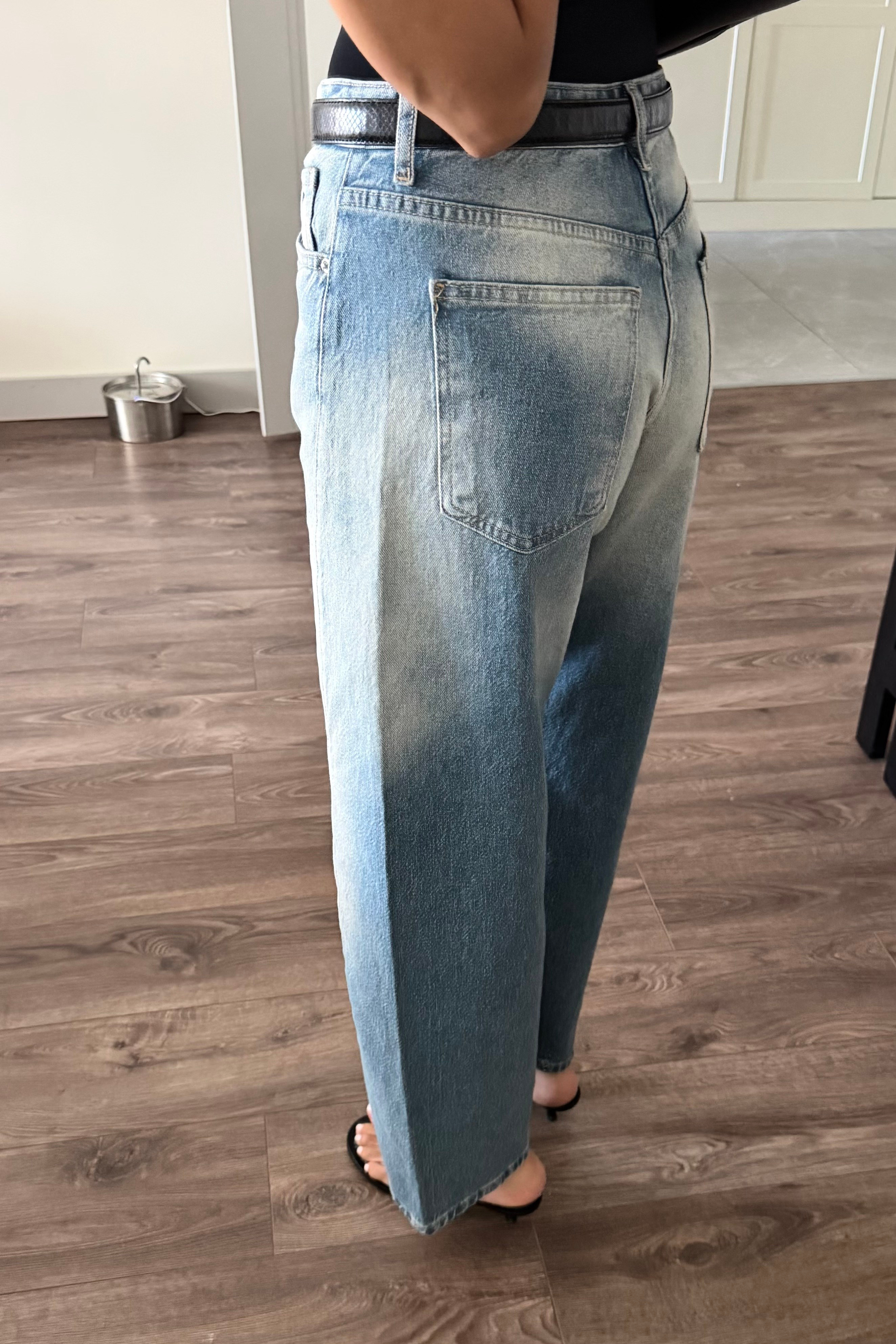Açık Mavi Barrel Jean - Kadın Jean Modelleri - Nazliye Moda | Kadın Giyim Modası