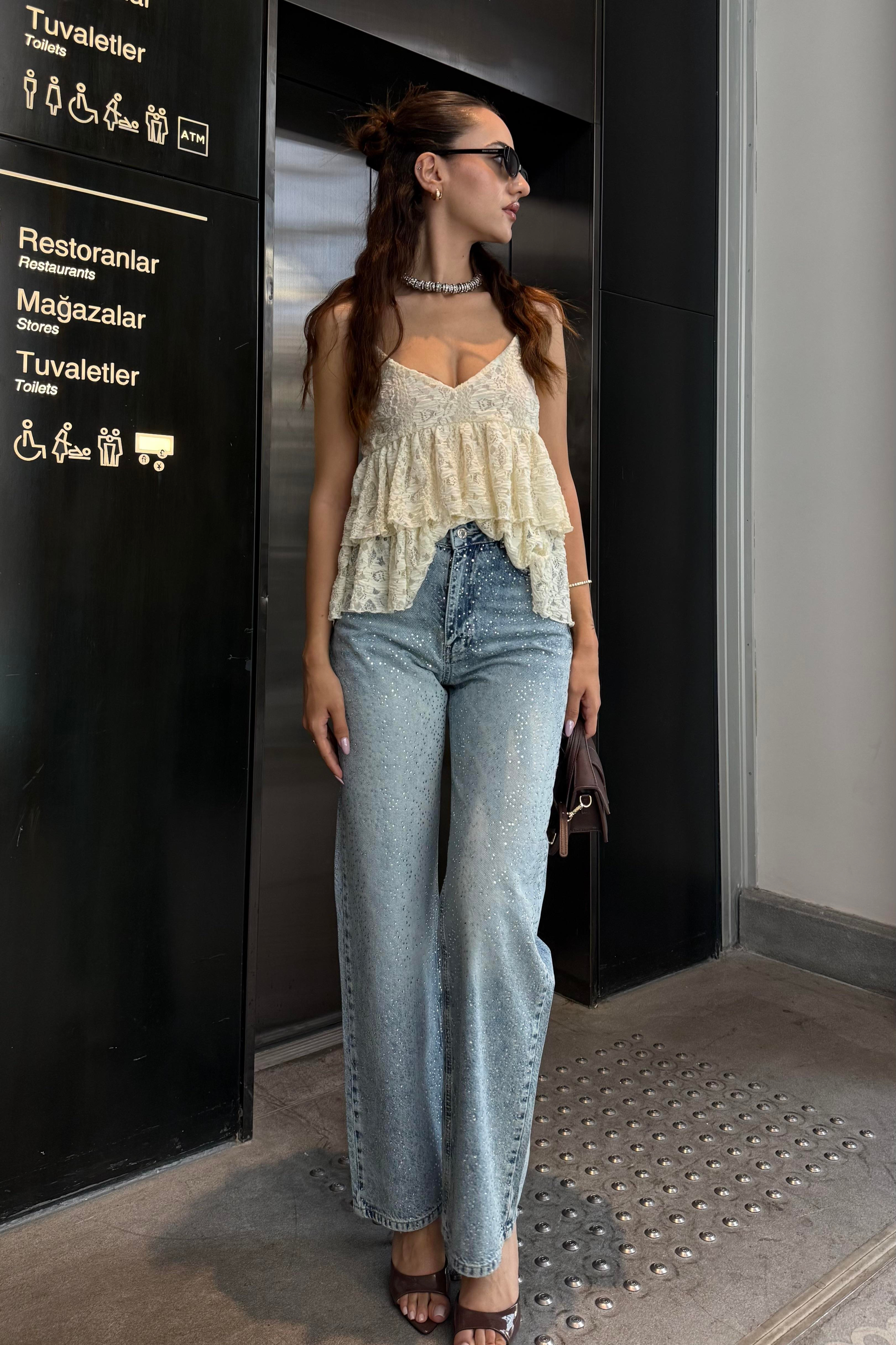 Açık Mavi Dağınık Taşlı Premium Jean - Kadın Jean Modelleri - Nazliye Moda | Kadın Giyim Modası