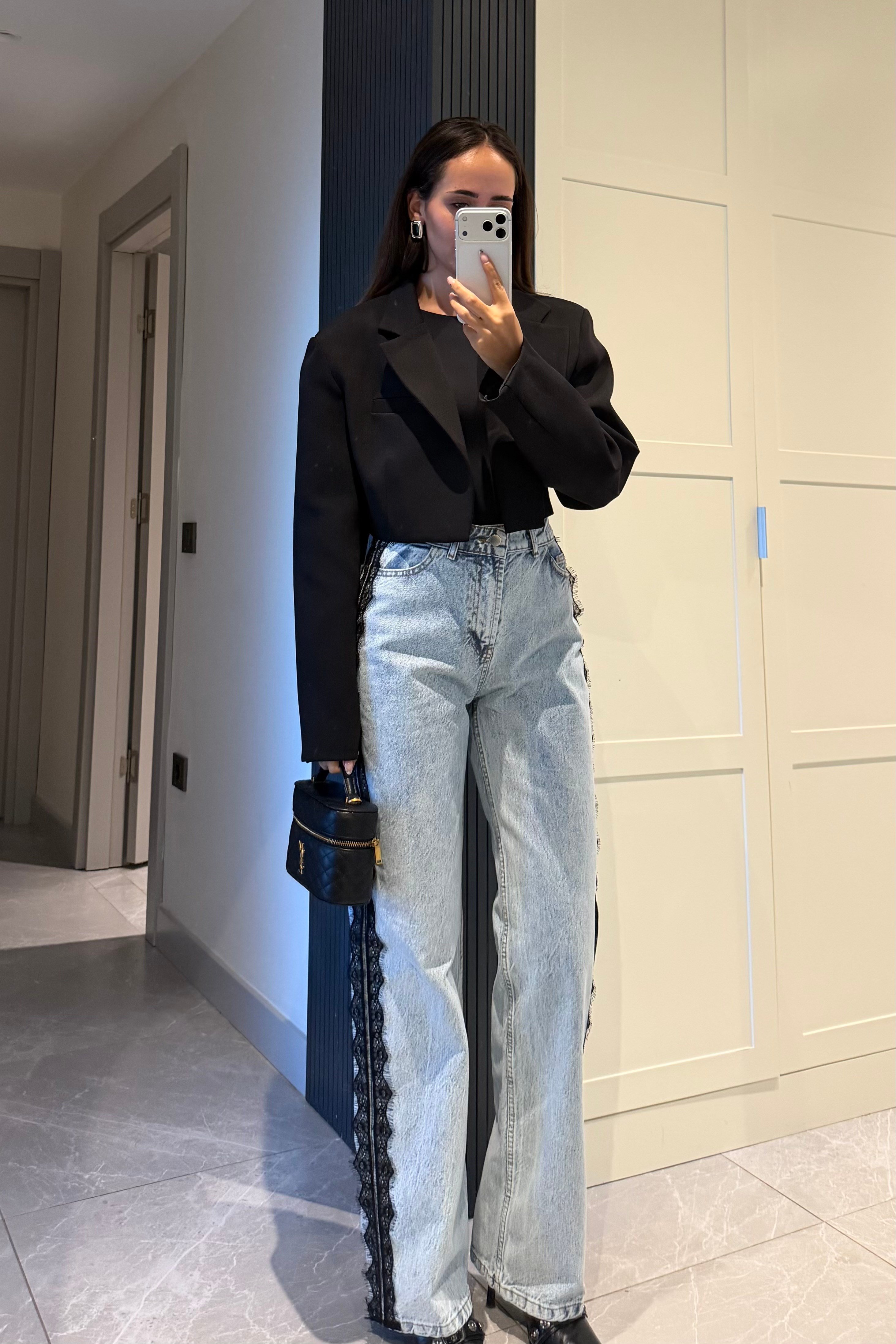 Açık Mavi Dantel Detay Jean - Kadın Jeans Modelleri - Nazliye Moda | Kadın Giyim Modası