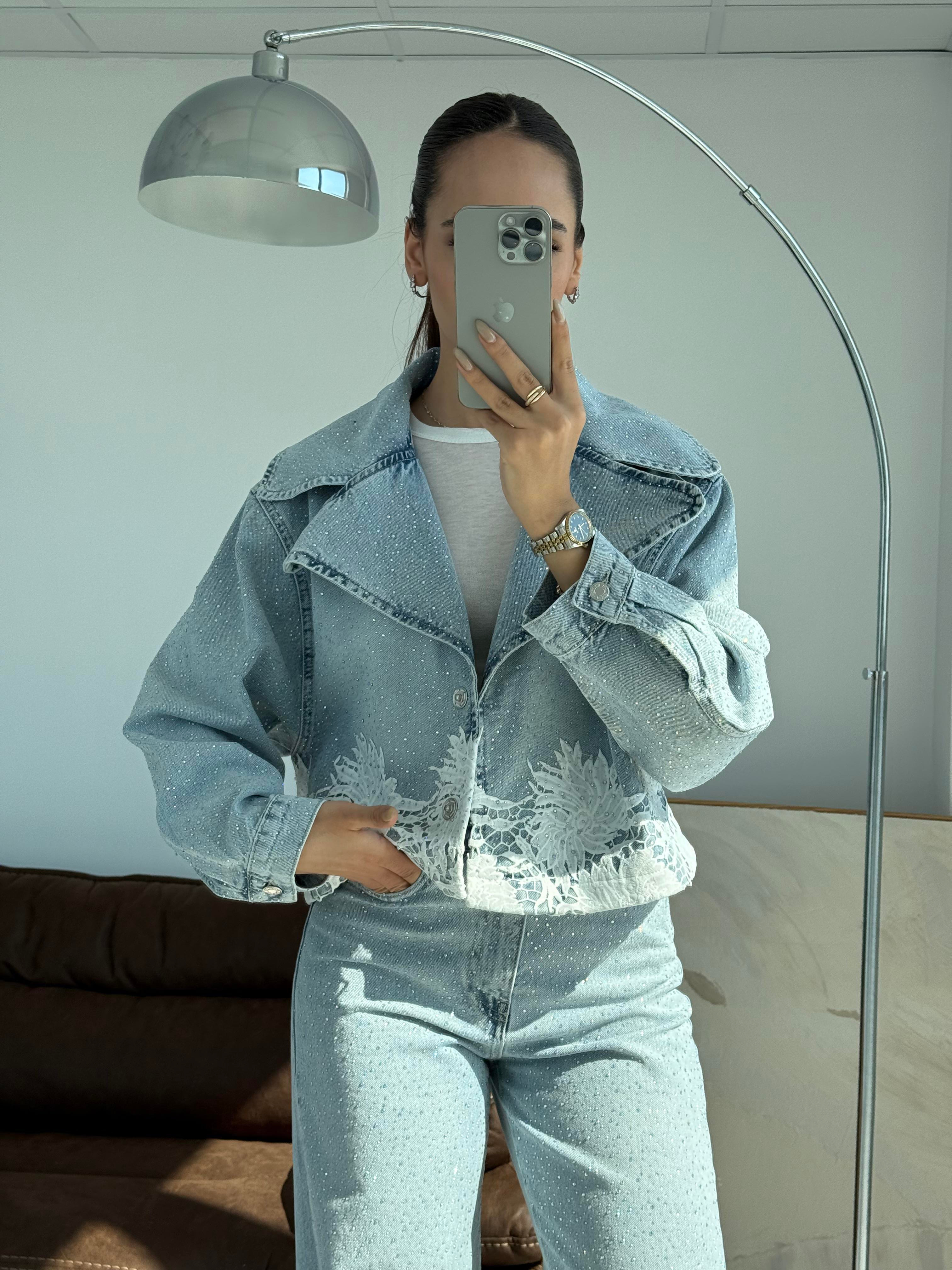 Açık Mavi Dantelli Taşlı Jean - Kadın Jackets Modelleri - Nazliye Moda | Kadın Giyim Modası