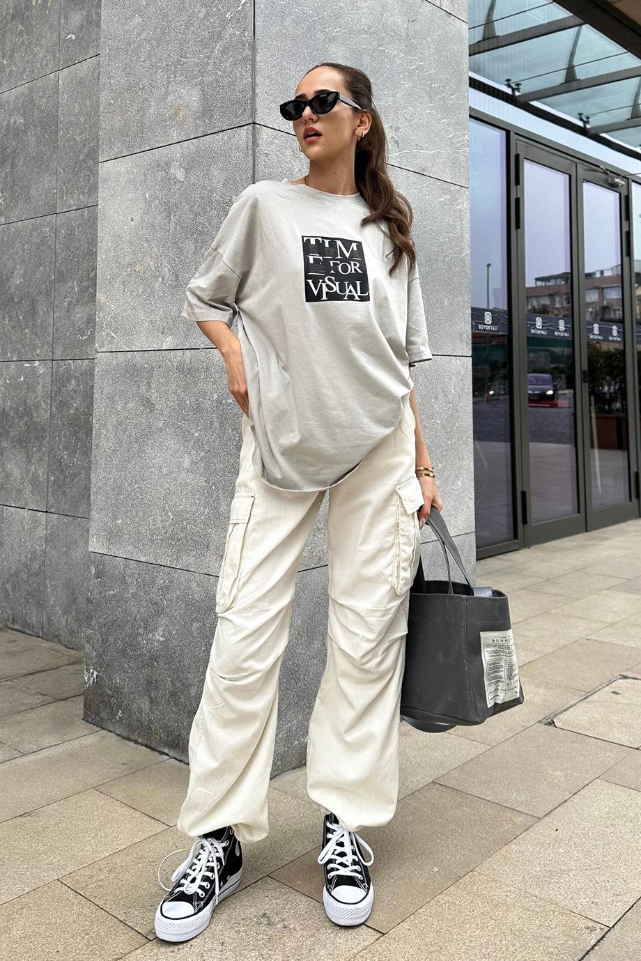 Antrasit Baskı Detay Oversize T-Shirt - Kadın T-Shirt Modelleri - Nazliye Moda | Kadın Giyim Modası
