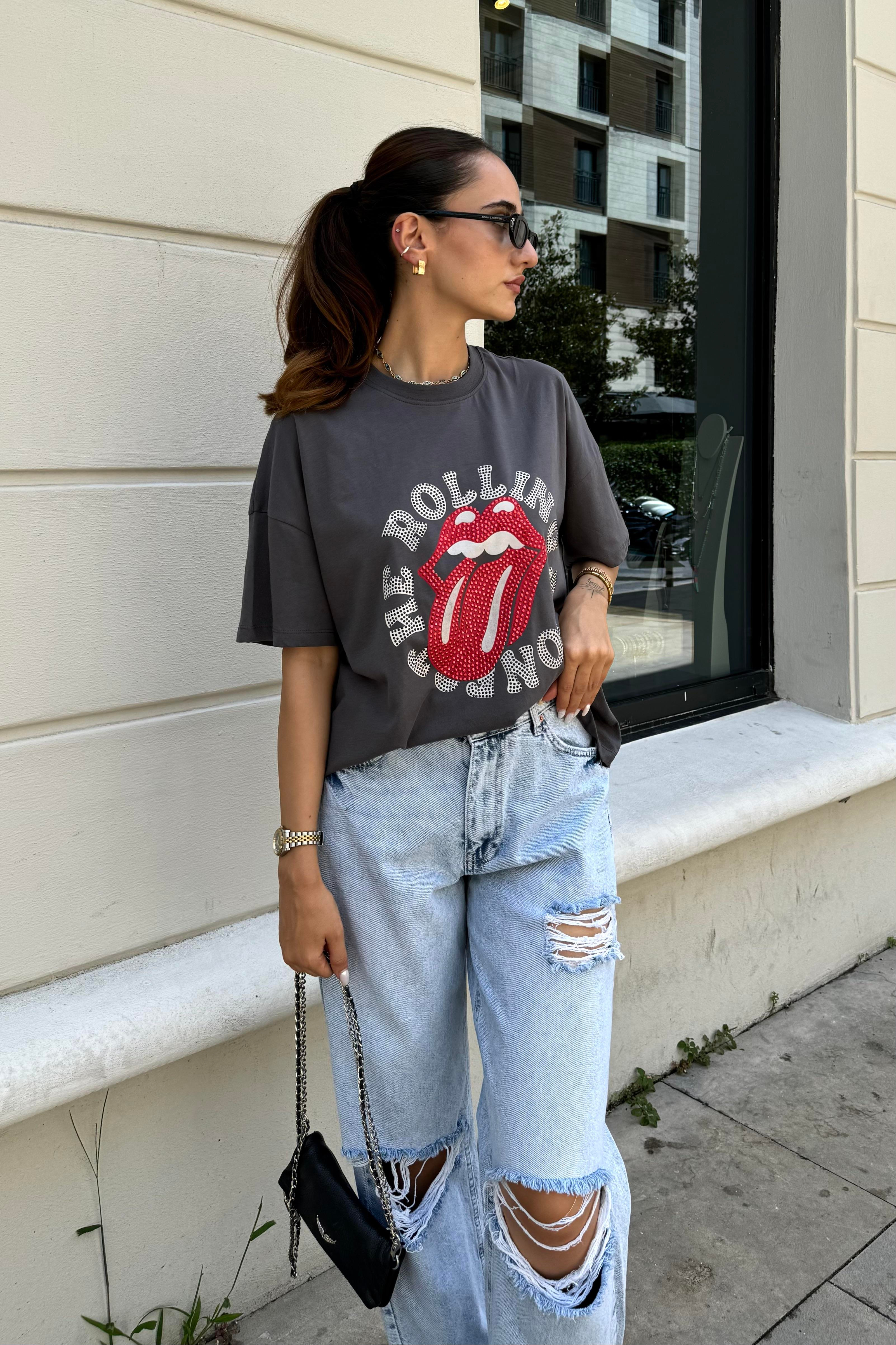 Antrasit Taş Baskılı T-Shirt - Kadın T-Shirt Modelleri - Nazliye Moda - Kadın Giyim Modası