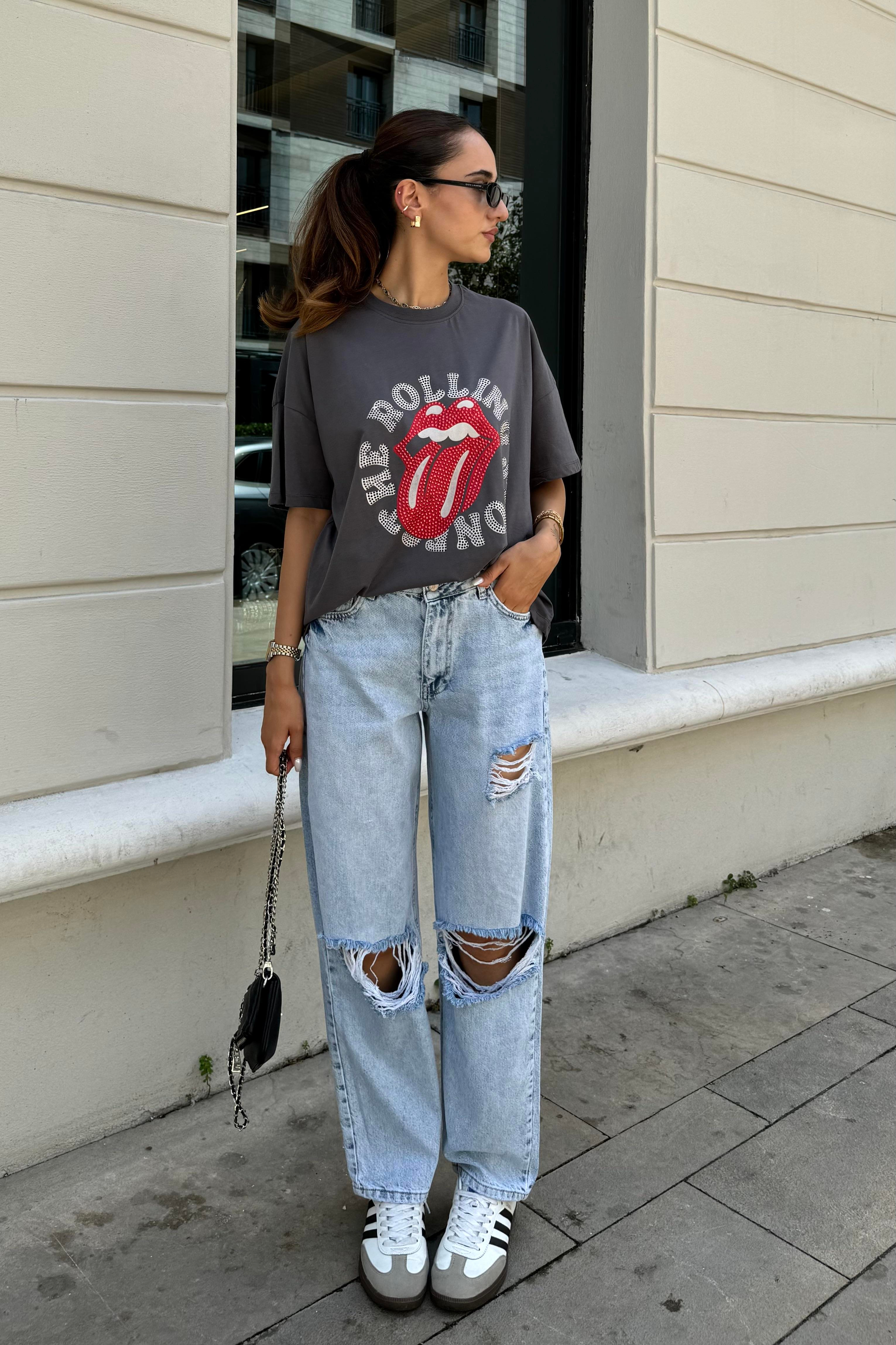 Antrasit Taş Baskılı T-Shirt - Kadın T-Shirt Modelleri - Nazliye Moda - Kadın Giyim Modası