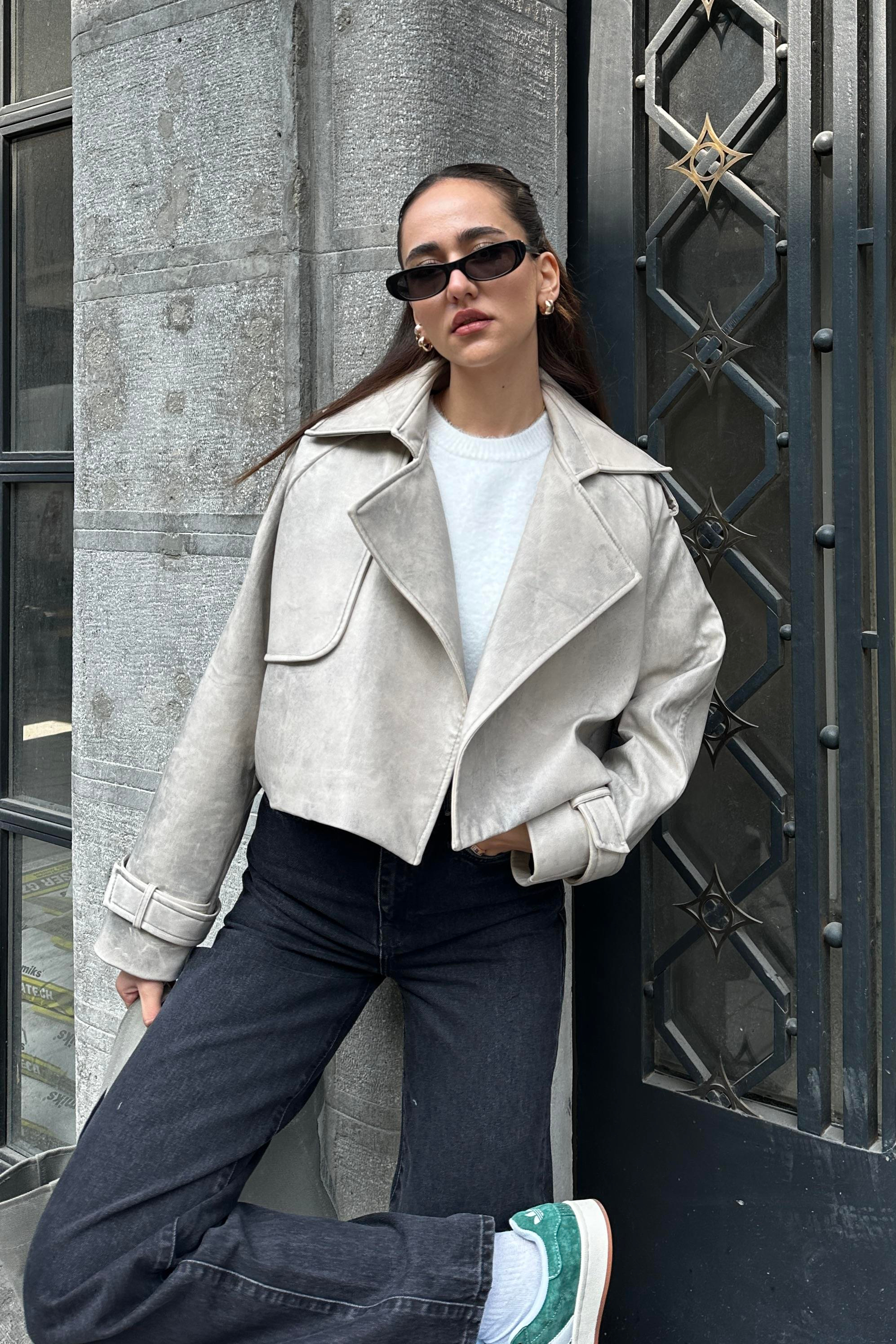 Bej Eskitme Premium Kısa Deri Trençkot - Kadın Trench Coats Modelleri - Nazliye Moda - Kadın Giyim Modası