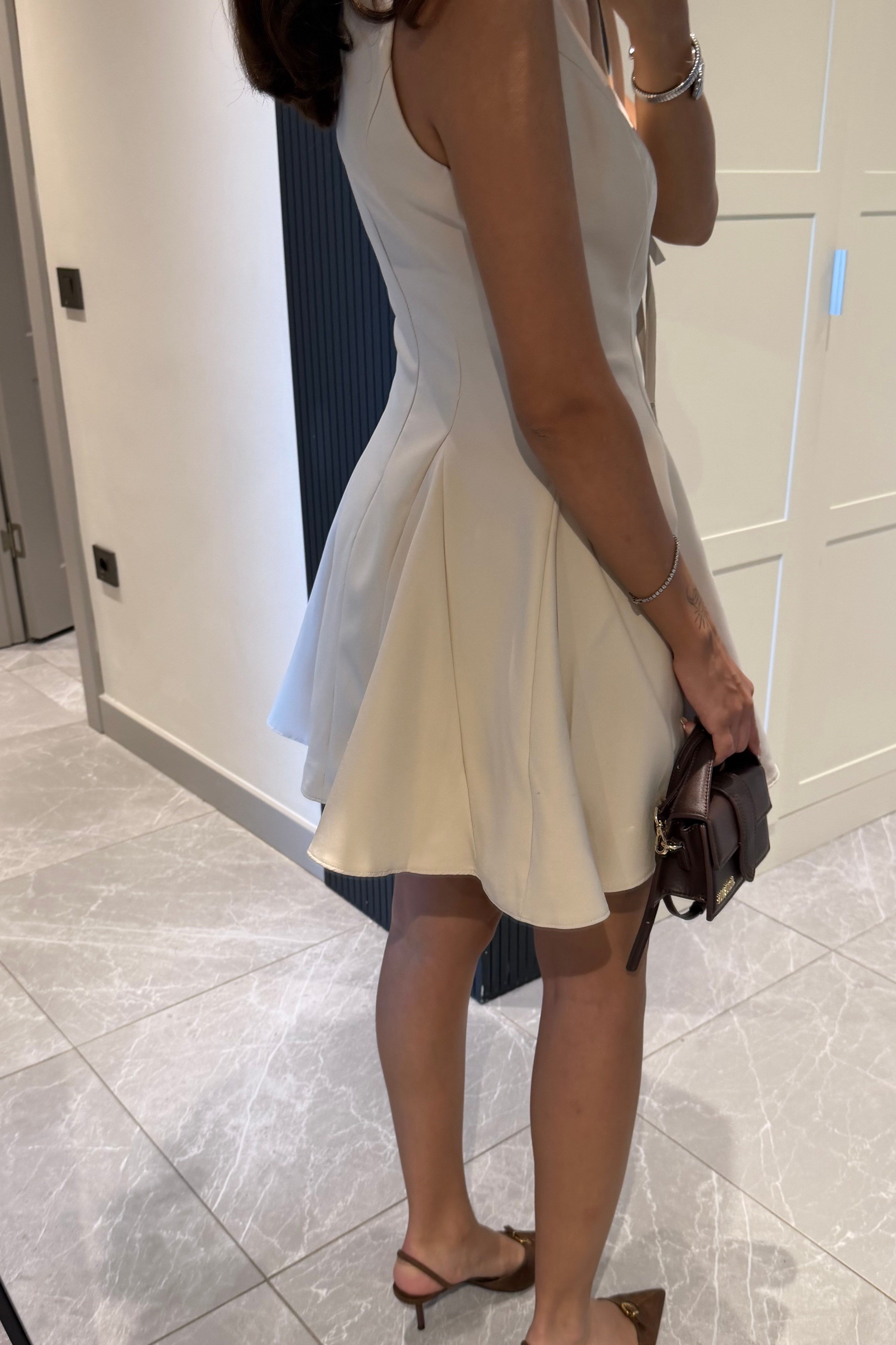 Bej Önü Bağlamalı Mini Elbise - Kadın Elbise Modelleri - Nazliye Moda | Kadın Giyim Modası