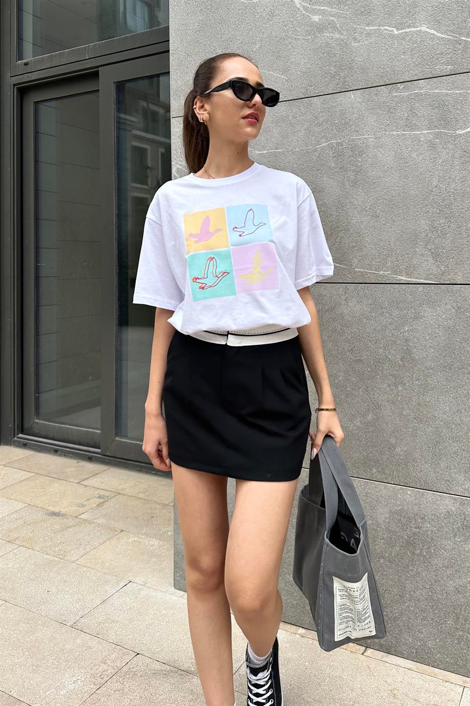 Beyaz Baskılı T-Shirt - Kadın T-Shirt Modelleri - Nazliye Moda | Kadın Giyim Modası