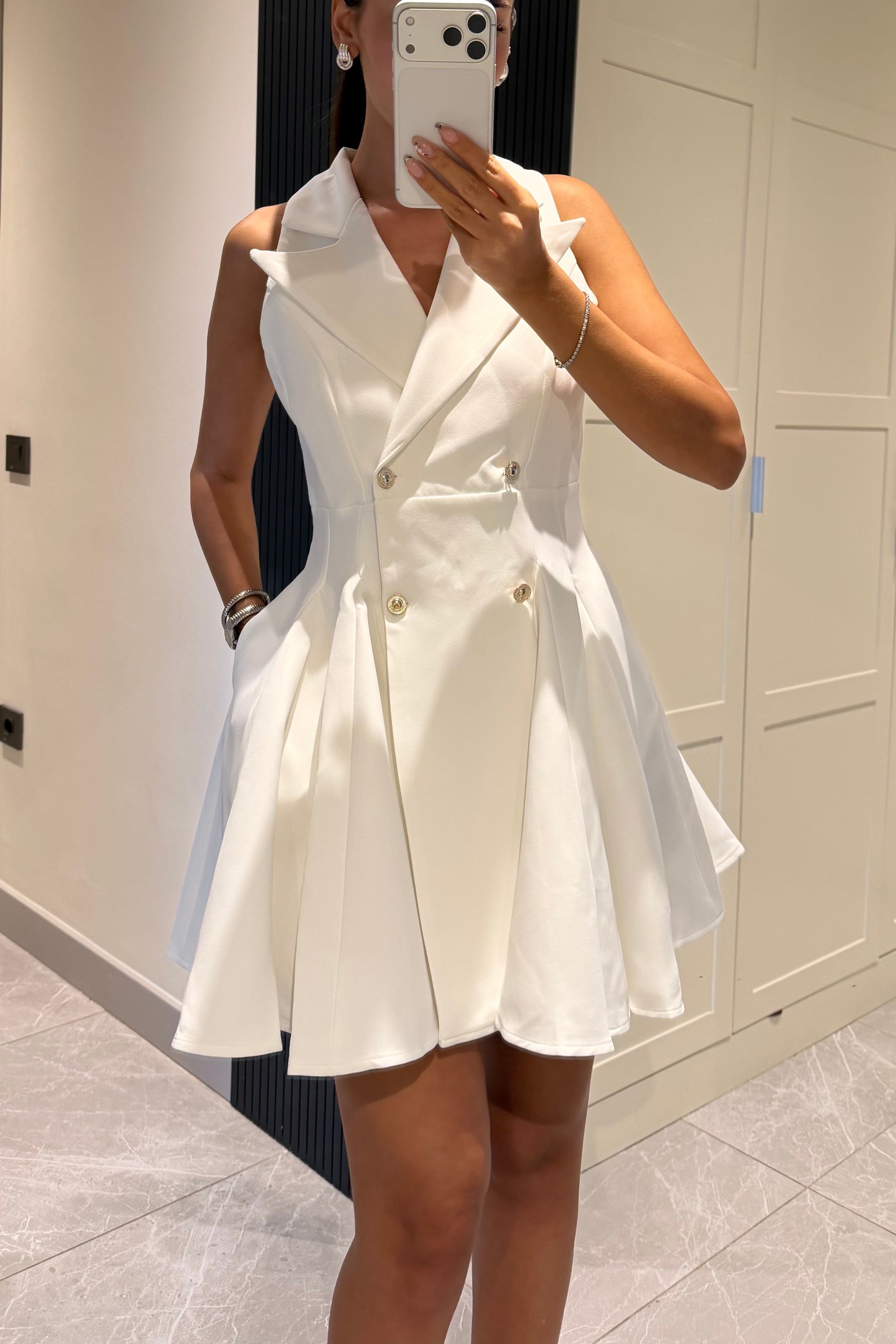 Beyaz Gold Düğmeli Mini Elbise - Kadın Elbise Modelleri - Nazliye Moda | Kadın Giyim Modası