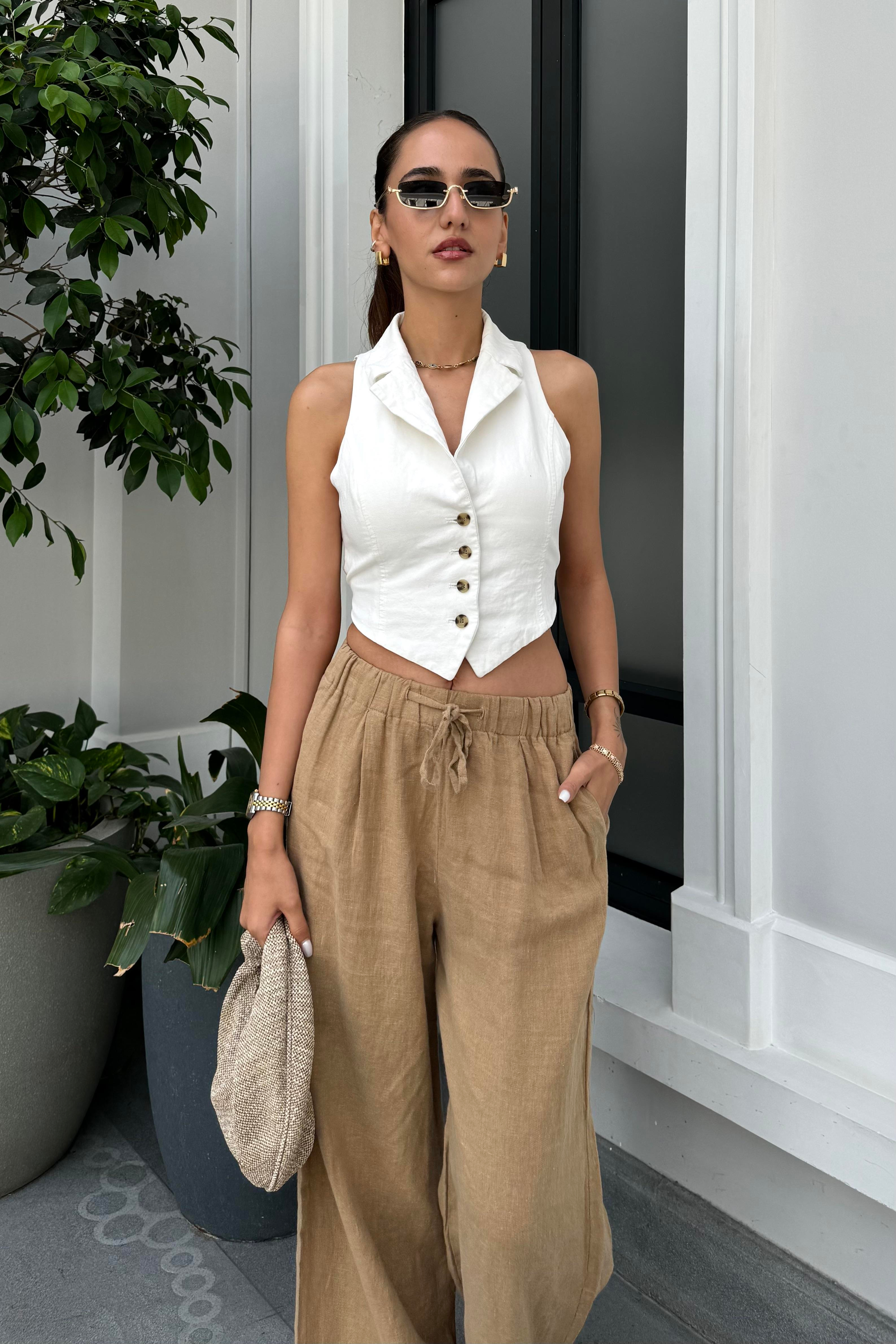 Beyaz Keten Yelek - Kadın Yelek Modelleri - Nazliye Moda - Kadın Giyim Modası