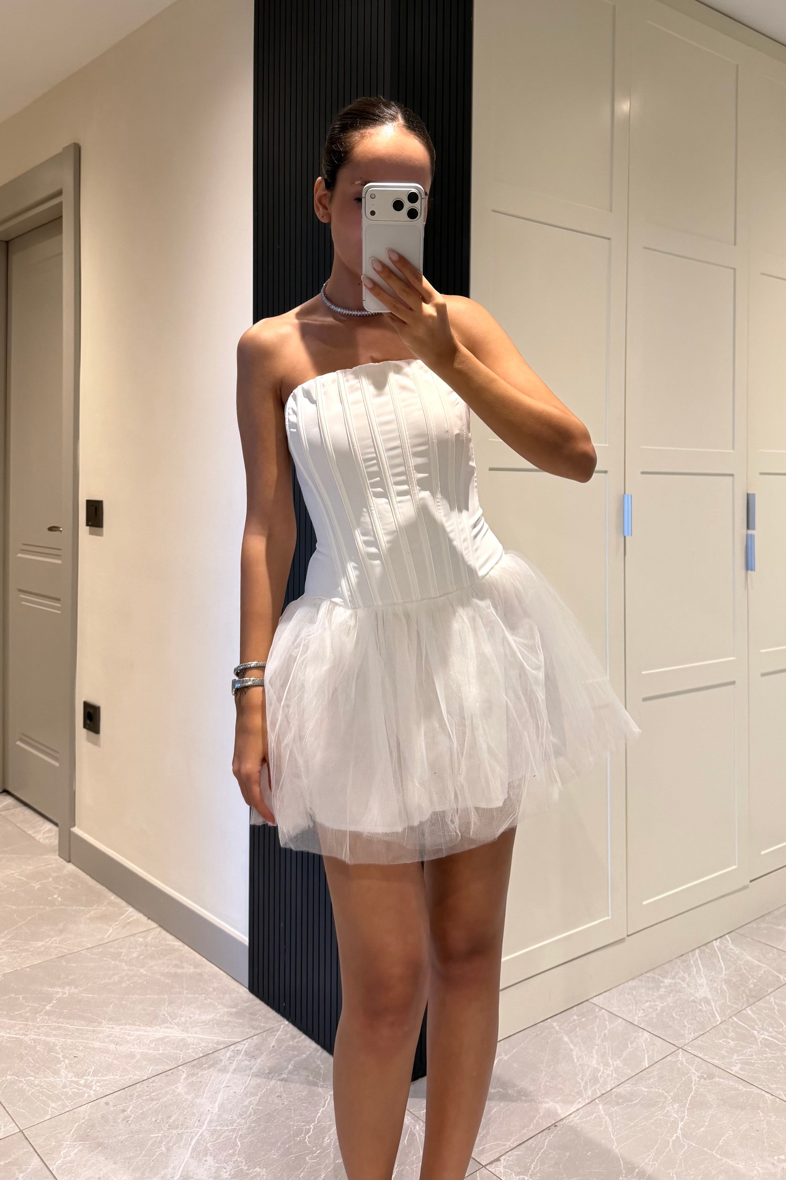 Beyaz Korse Mini Tül Elbise - Kadın Elbise Modelleri - Nazliye Moda | Kadın Giyim Modası