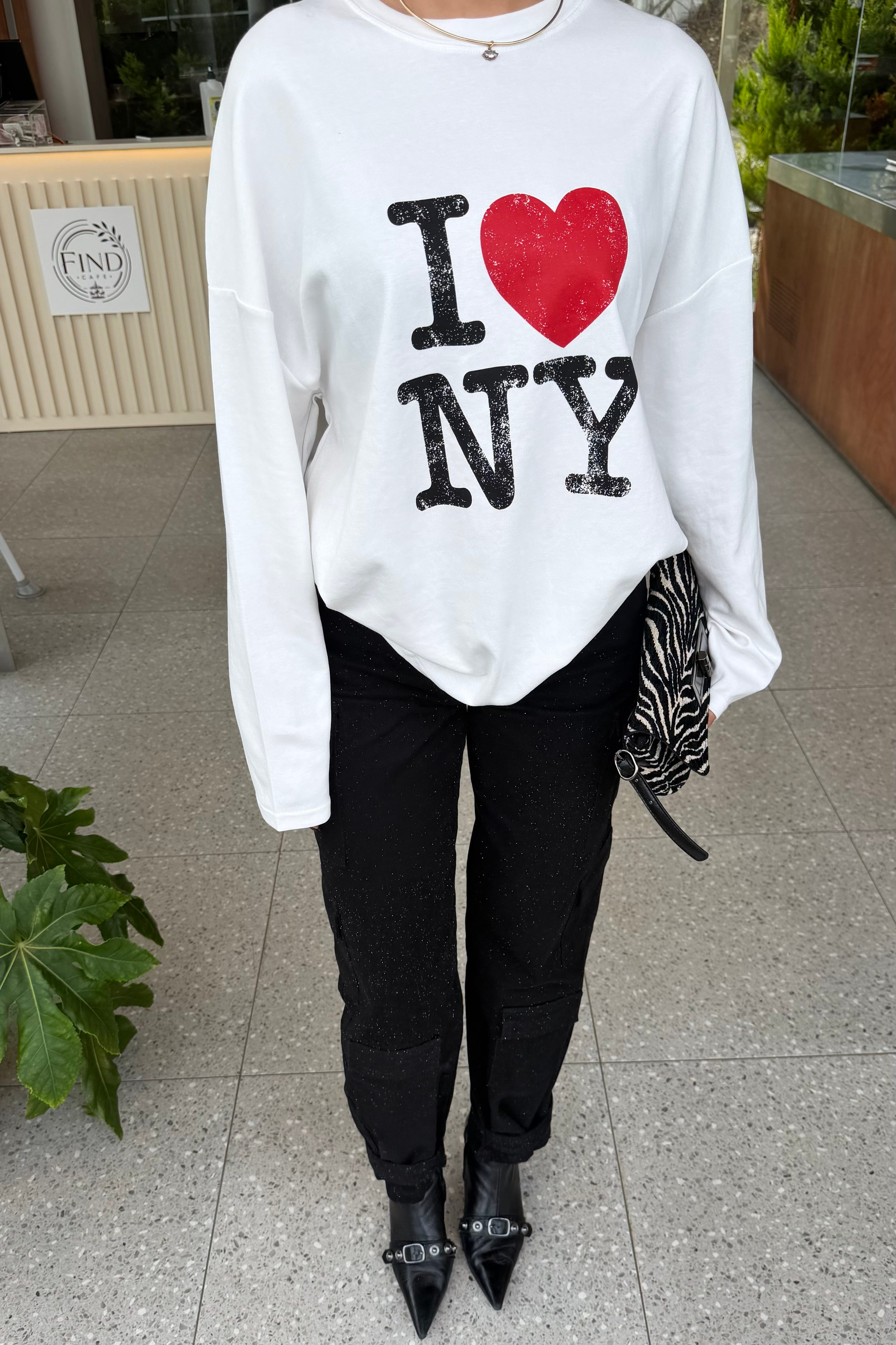 Beyaz Love Baskılı Uzun Kollu T-shirt - Kadın Bluz Modelleri - Nazliye Moda | Kadın Giyim Modası