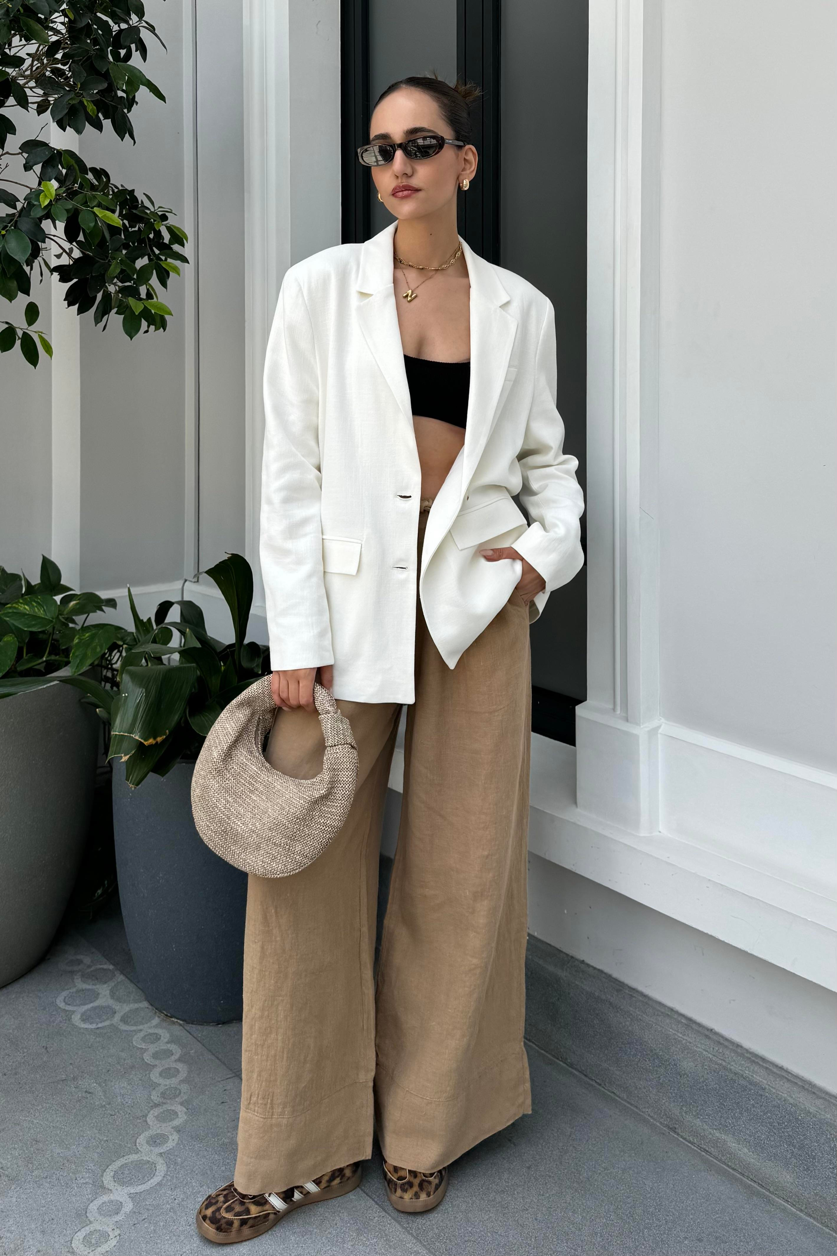 Beyaz Oversize Keten Blazer Ceket - Kadın Blazer Ceket Modelleri - Nazliye Moda - Kadın Giyim Modası