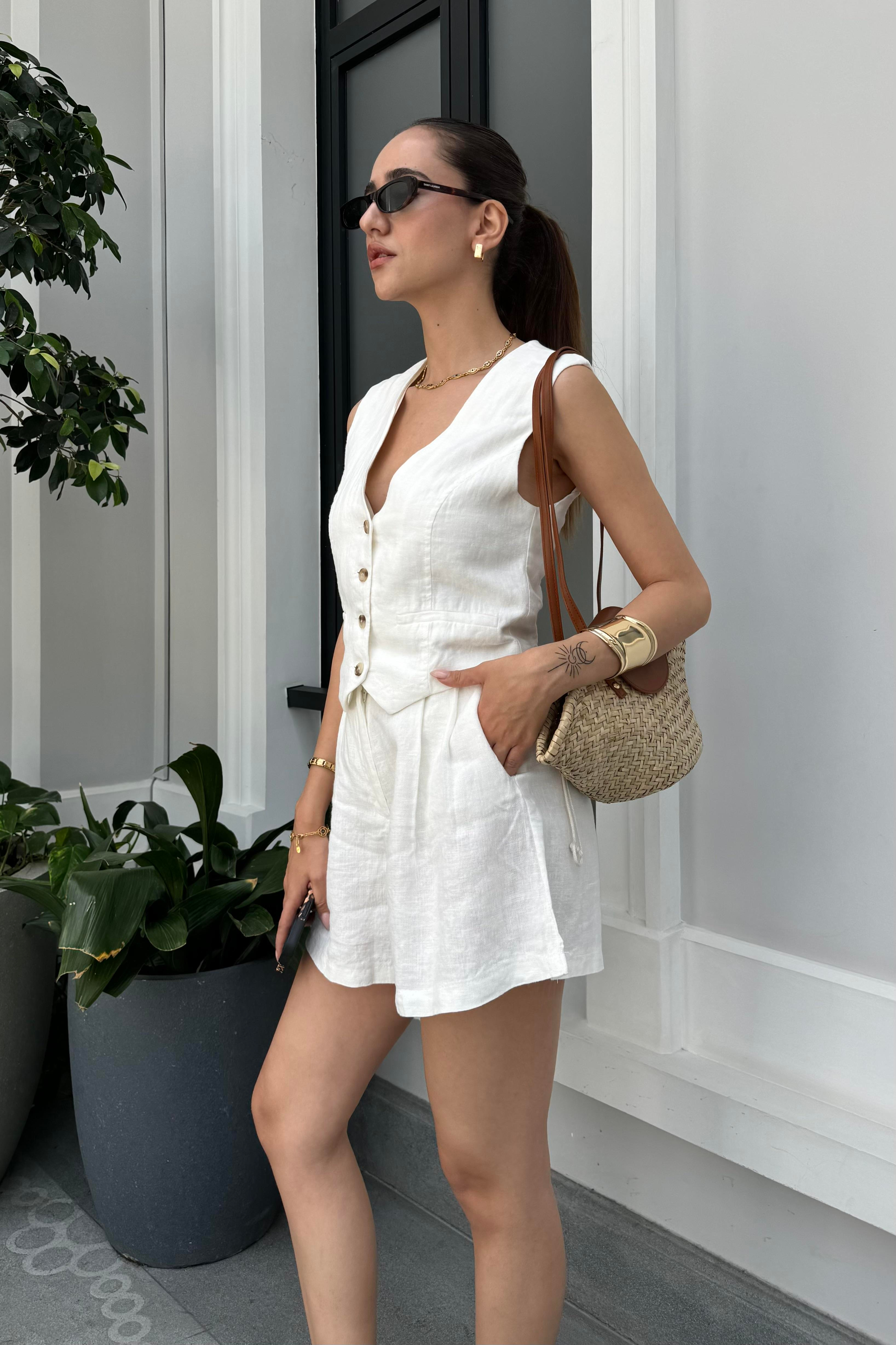 Beyaz Premium Şort Yelek Keten Takım - Kadın Outfit Sets Modelleri - Nazliye Moda - Kadın Giyim Modası