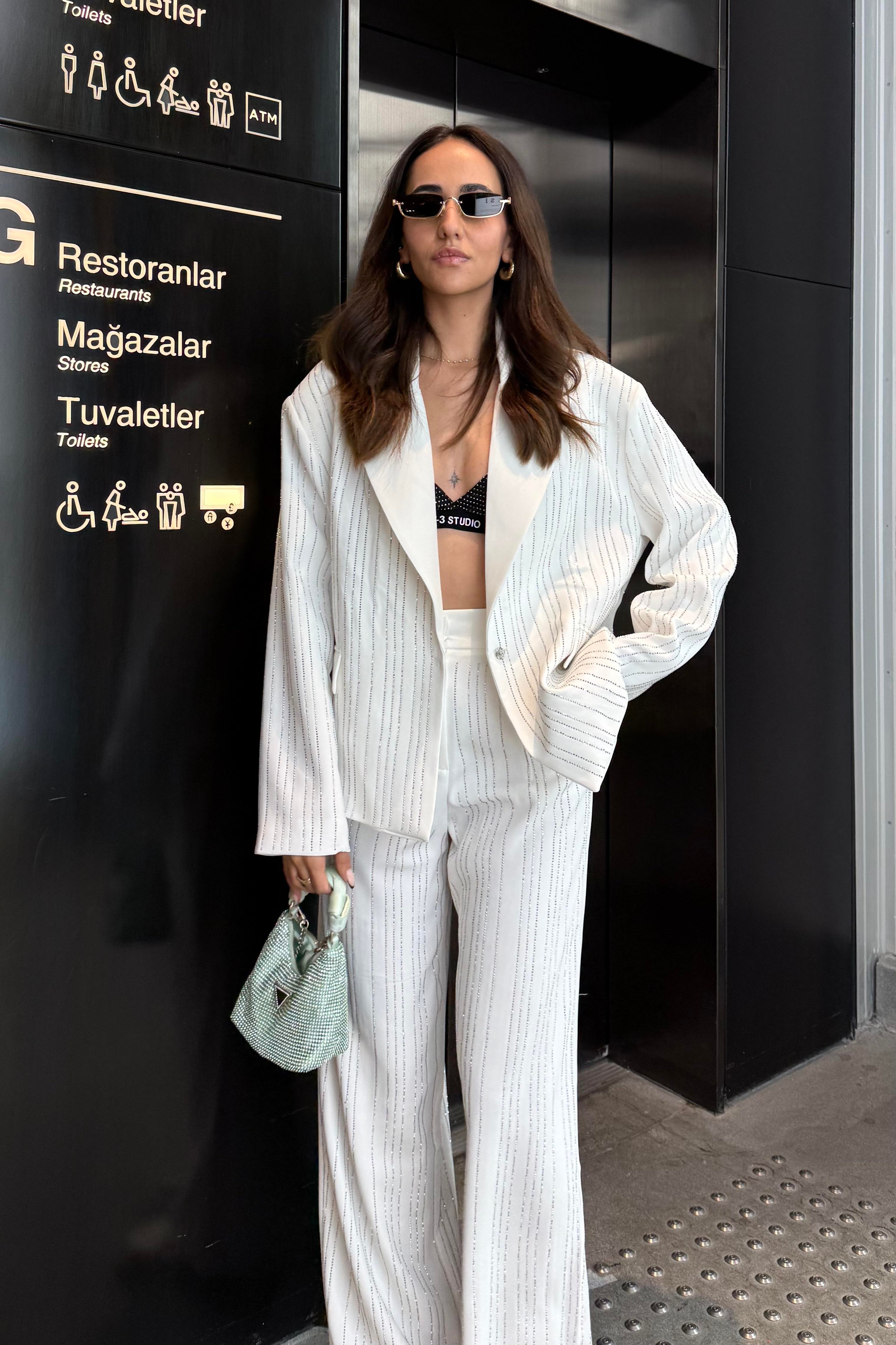 Beyaz Taşlı Premium Blazer Ceket - Kadın Blazer Ceket Modelleri - Nazliye Moda | Kadın Giyim Modası