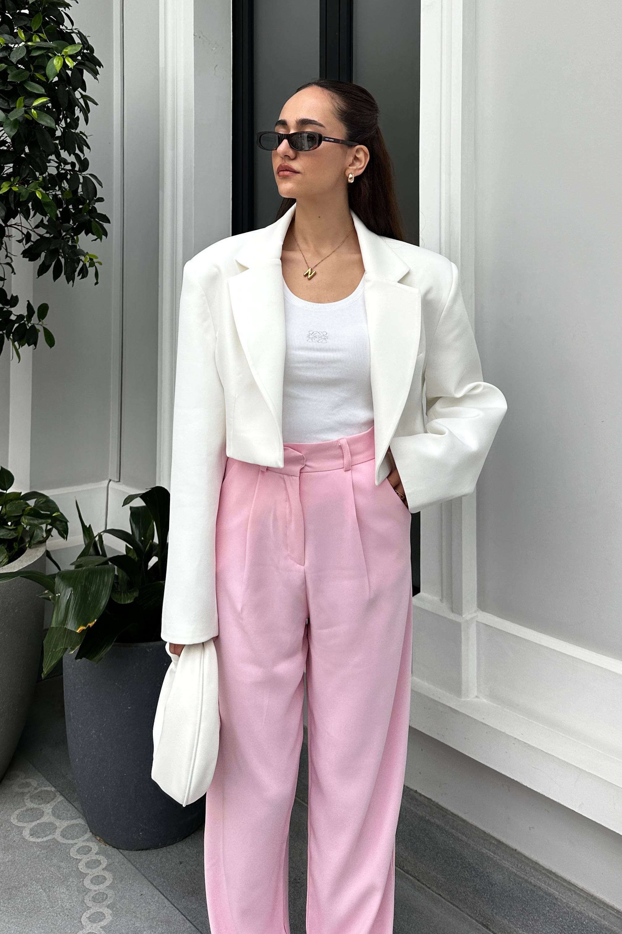 Beyaz Vatkalı Premium Blazer Ceket - Kadın Blazer Jackets Modelleri - Nazliye Moda - Kadın Giyim Modası