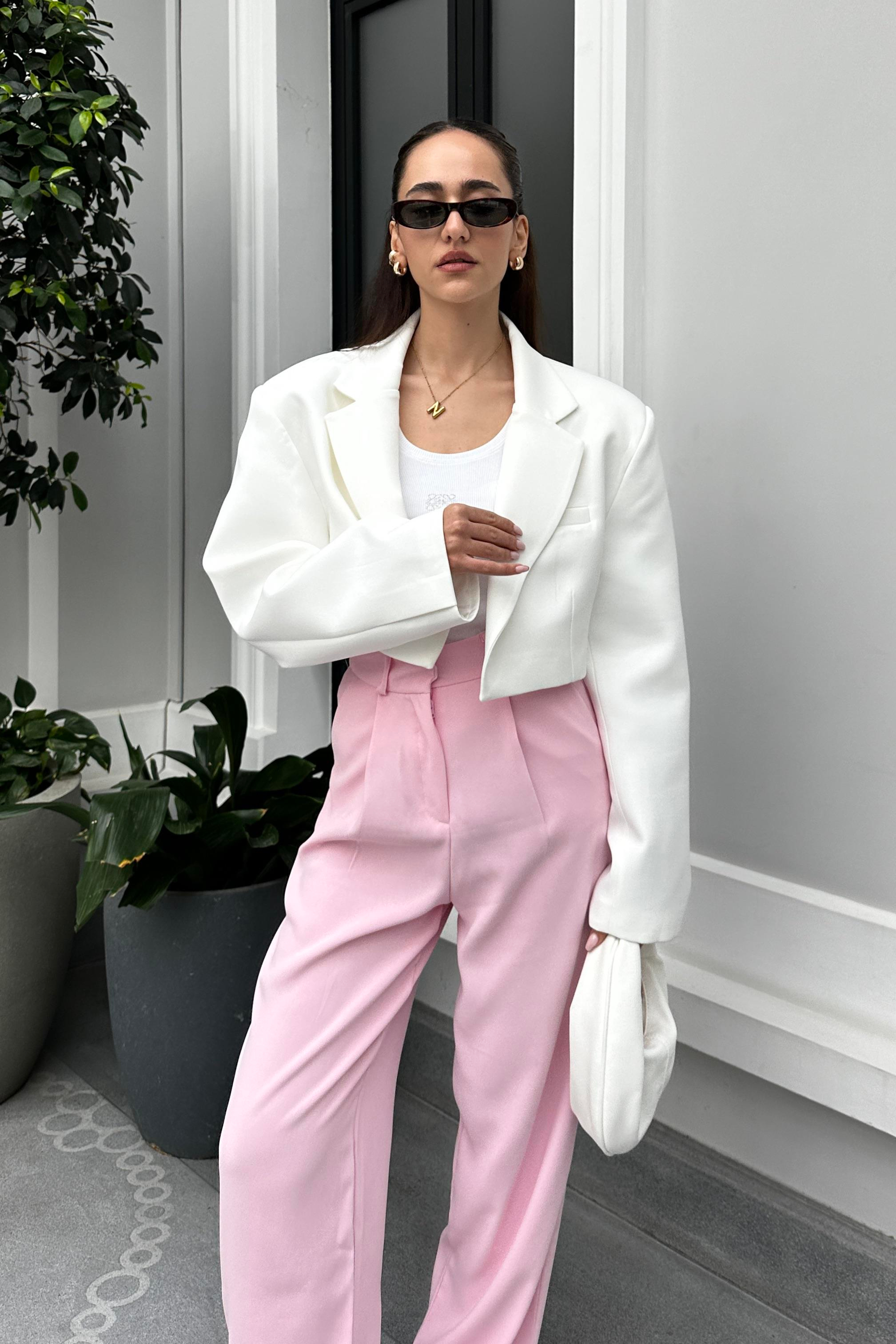 Beyaz Vatkalı Premium Blazer Ceket - Kadın Blazer Jackets Modelleri - Nazliye Moda - Kadın Giyim Modası