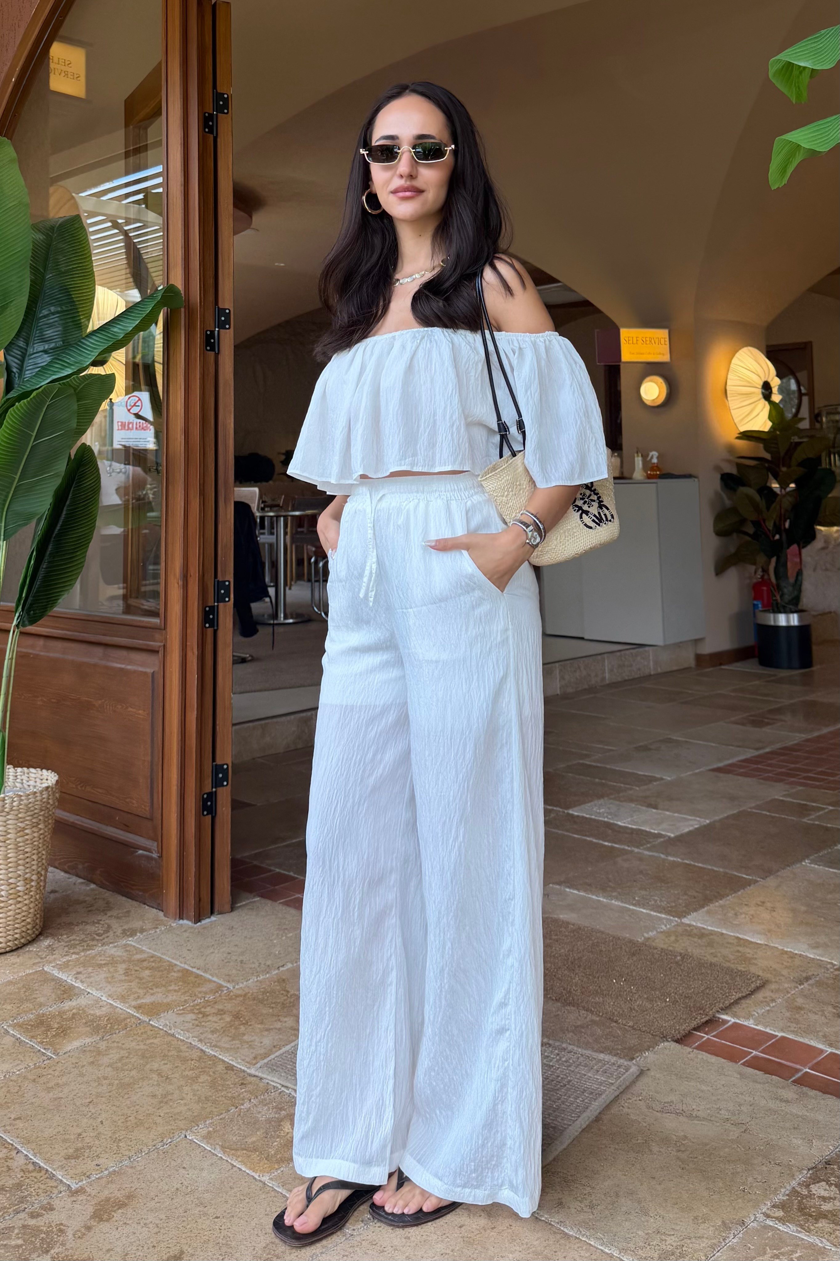 Beyaz Volanlı Crop İkili Takım - Kadın Takım Modelleri - Nazliye Moda | Kadın Giyim Modası