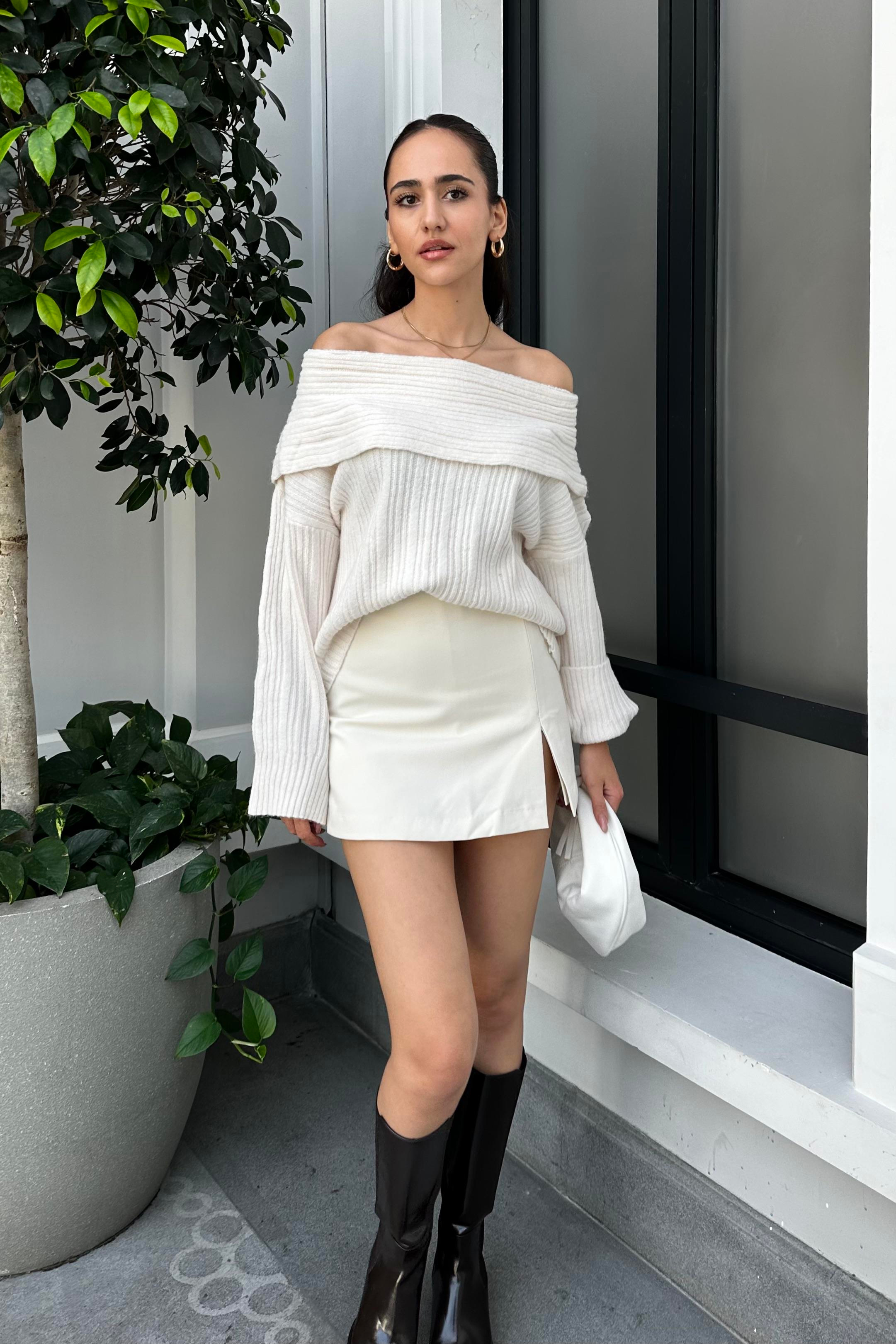 Ekru Yırtmaçlı Şort Etek - Kadın Skirts Modelleri - Nazliye Moda - Kadın Giyim Modası