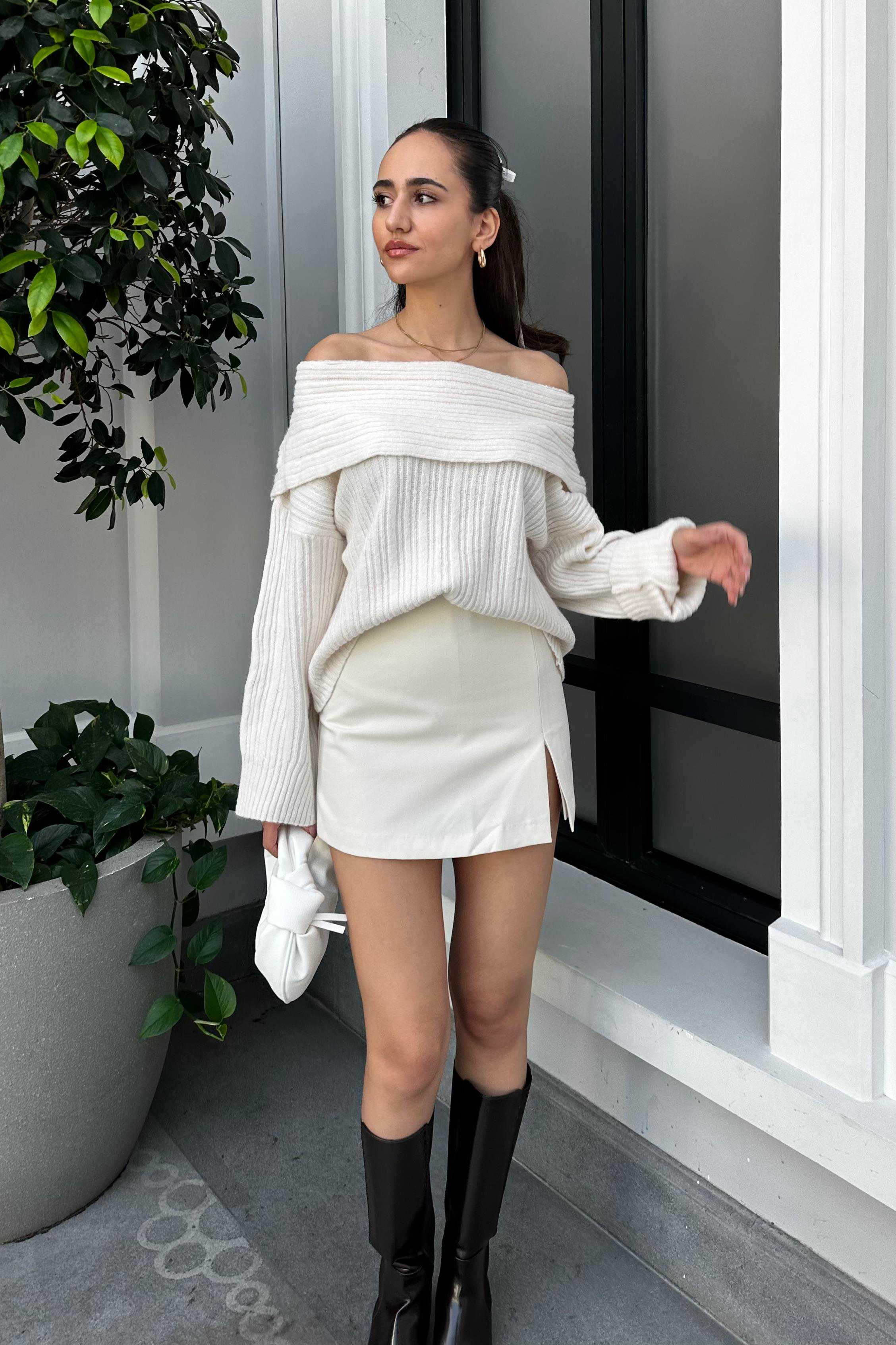 Ekru Yırtmaçlı Şort Etek - Kadın Skirts Modelleri - Nazliye Moda - Kadın Giyim Modası