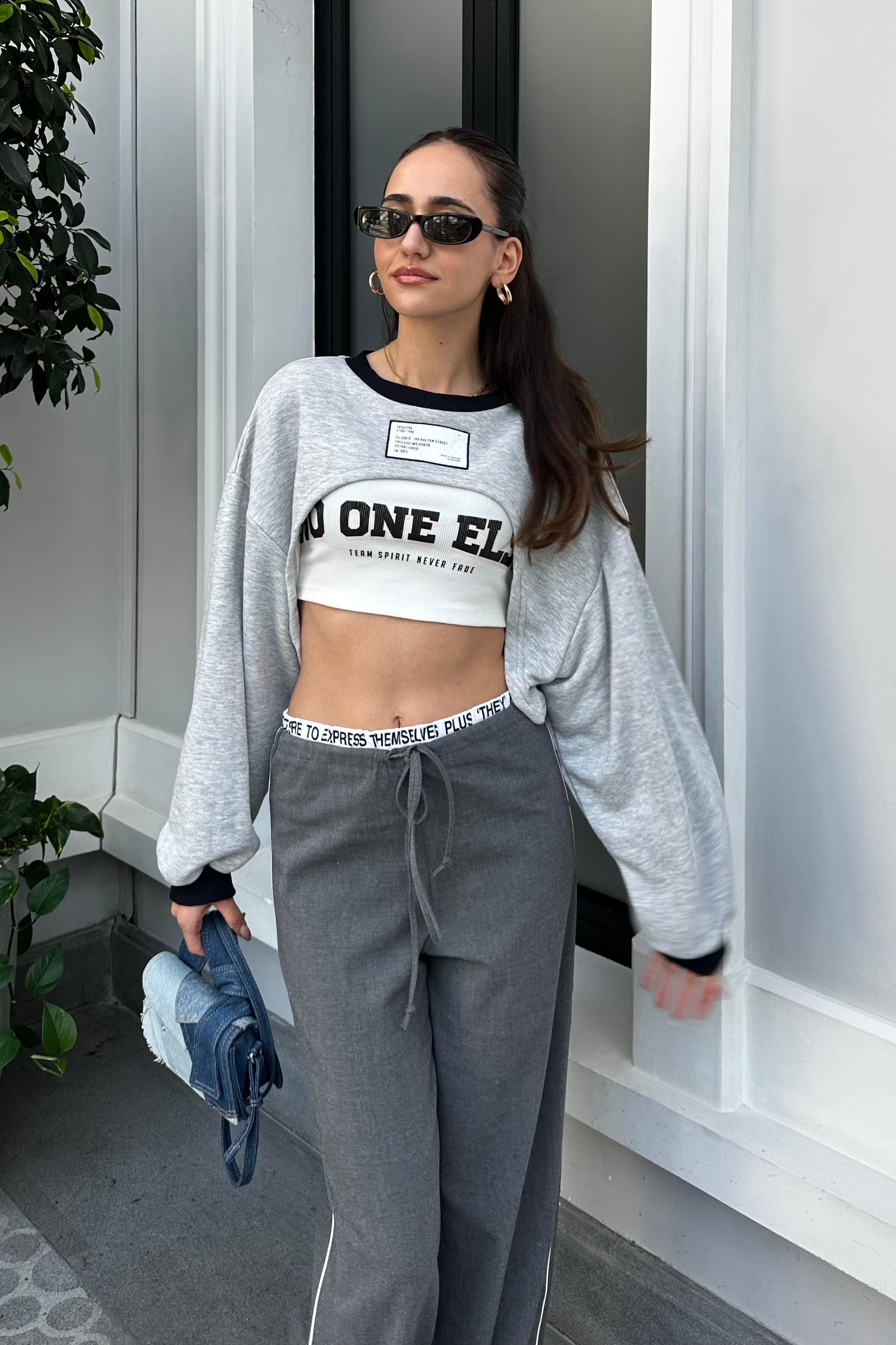 Grey Crop Sweatshirt - Kadın Sweatshirts Modelleri - Nazliye Moda - Kadın Giyim Modası