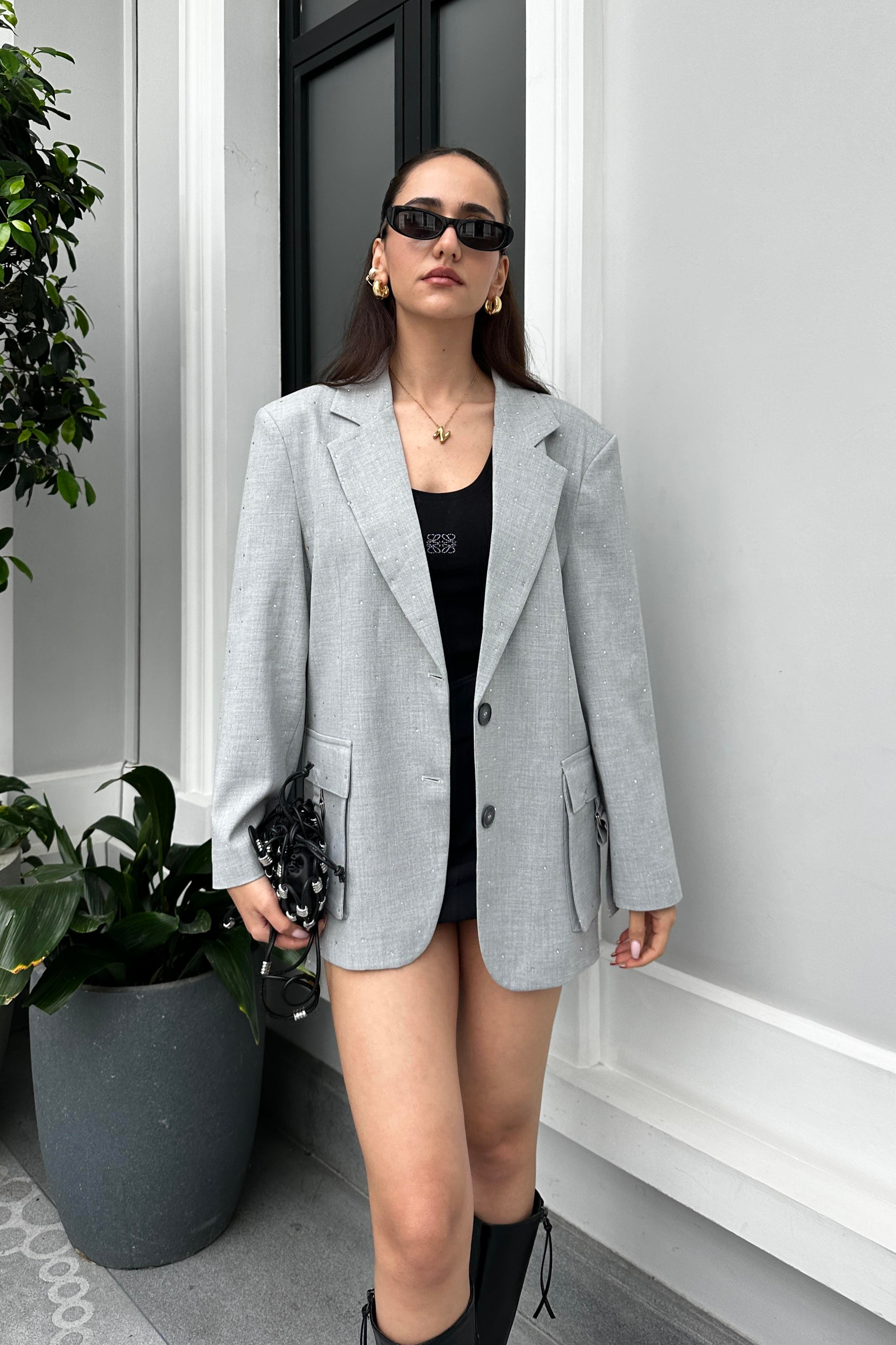 Gri Oversize Taşlı Blazer Ceket - Kadın Blazer Jackets Modelleri - Nazliye Moda - Kadın Giyim Modası