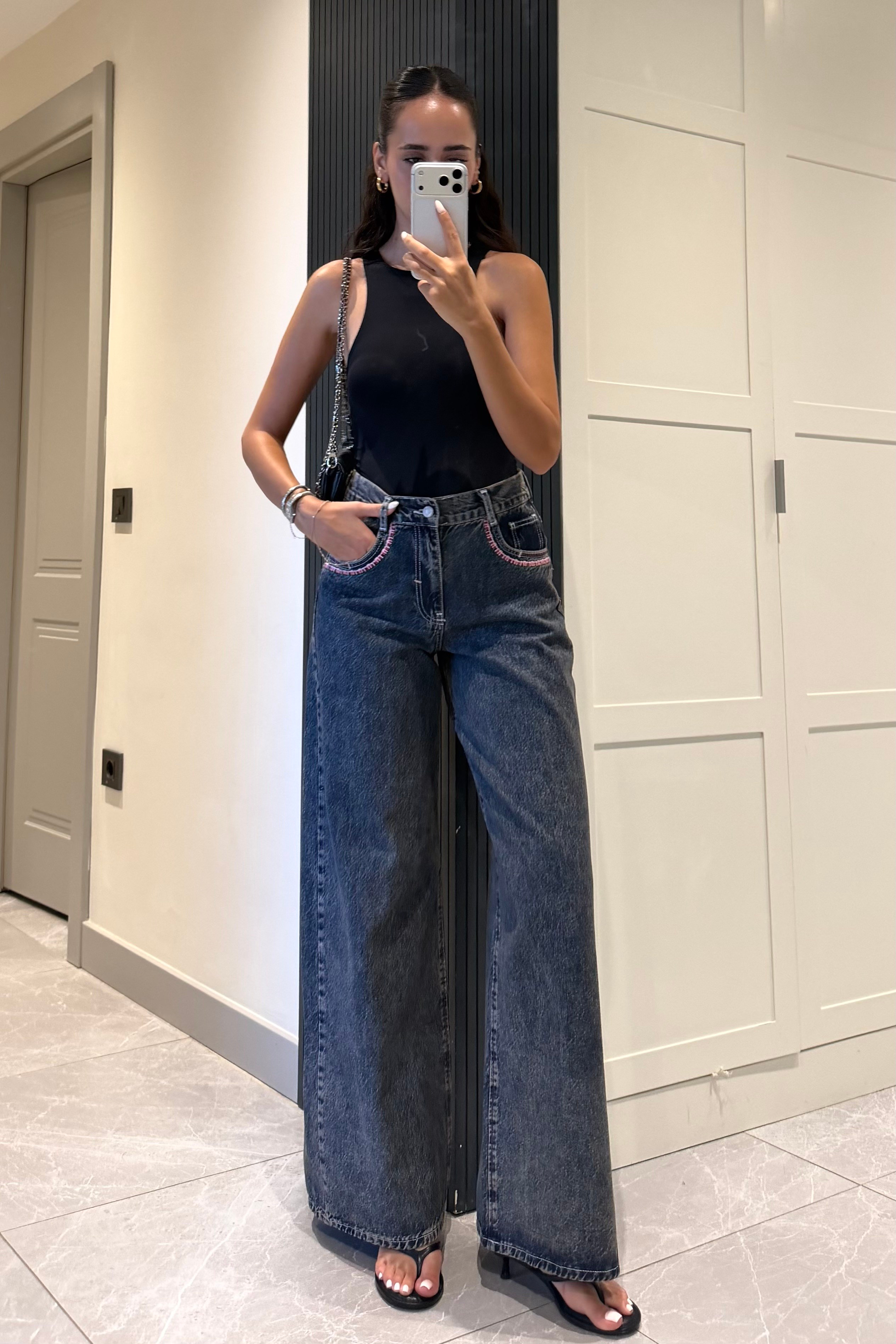 İndigo Mavi Çiçek Nakışlı Jean - Kadın Takım Modelleri - Nazliye Moda | Kadın Giyim Modası