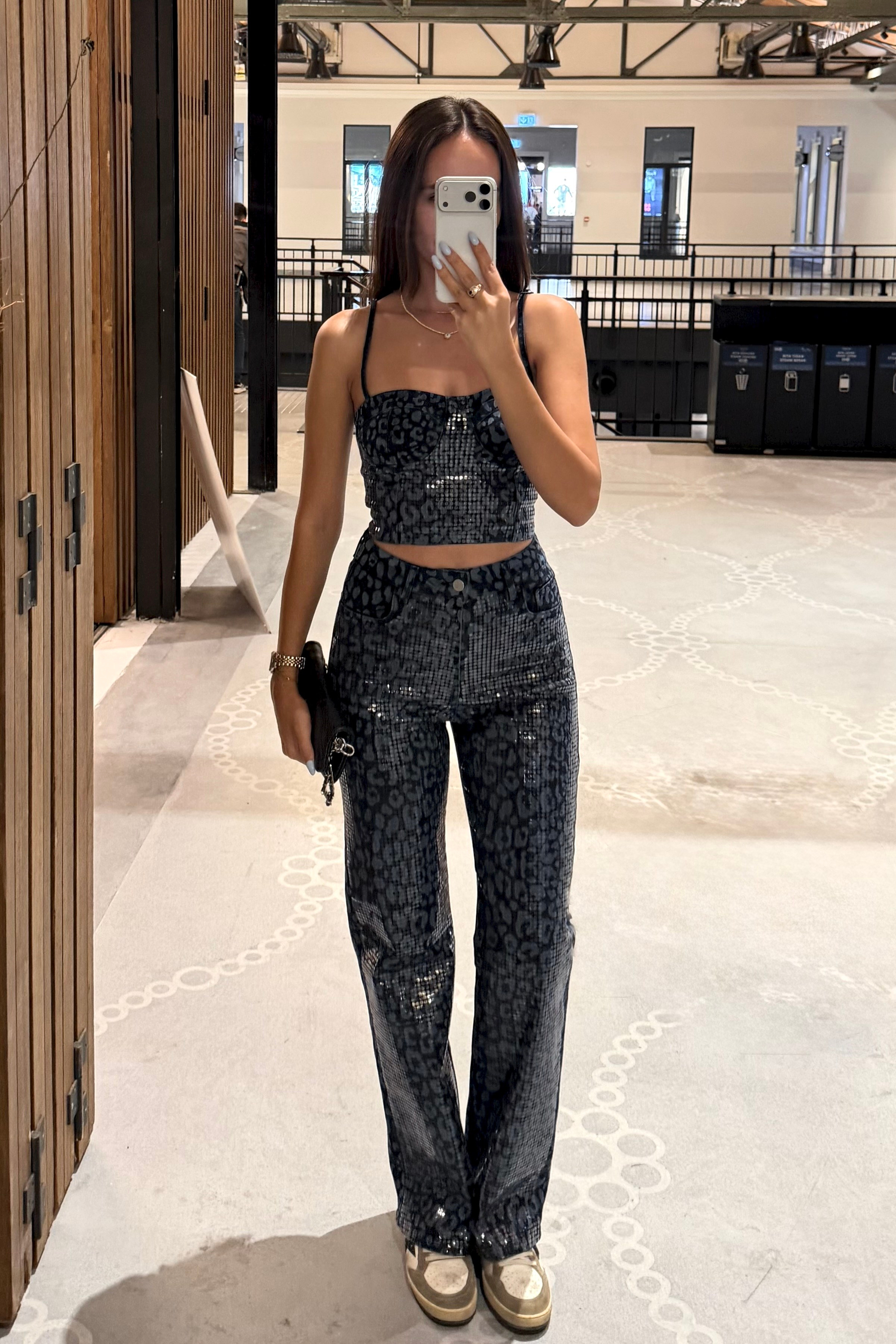 İndigo Mavi Premium Pullu Jean - Kadın Jean Modelleri - Nazliye Moda | Kadın Giyim Modası