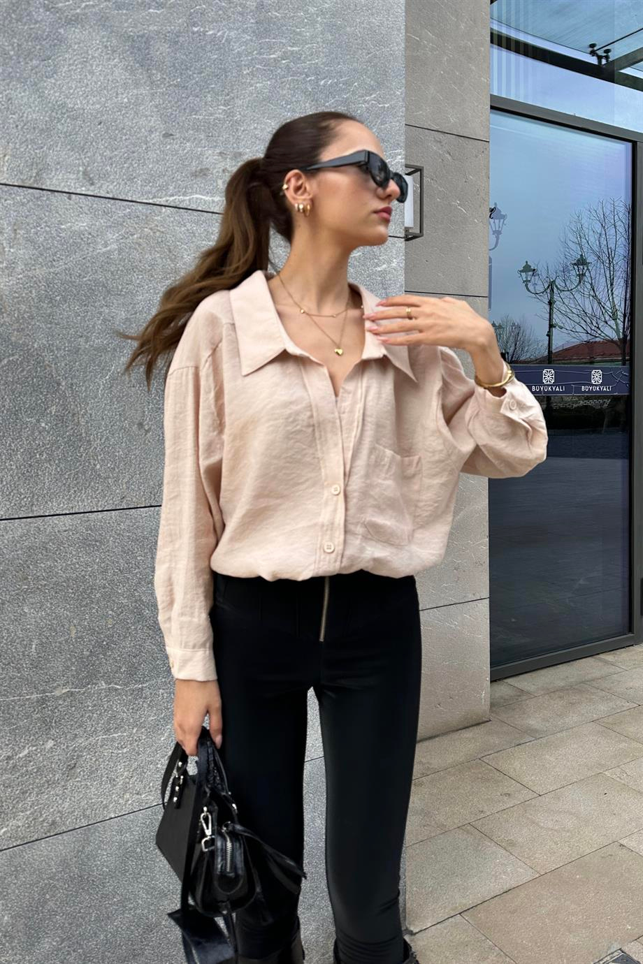 Kahve Düşük Omuz Oversize Gömlek - Kadın Gömlek Modelleri - Nazliye Moda | Kadın Giyim Modası