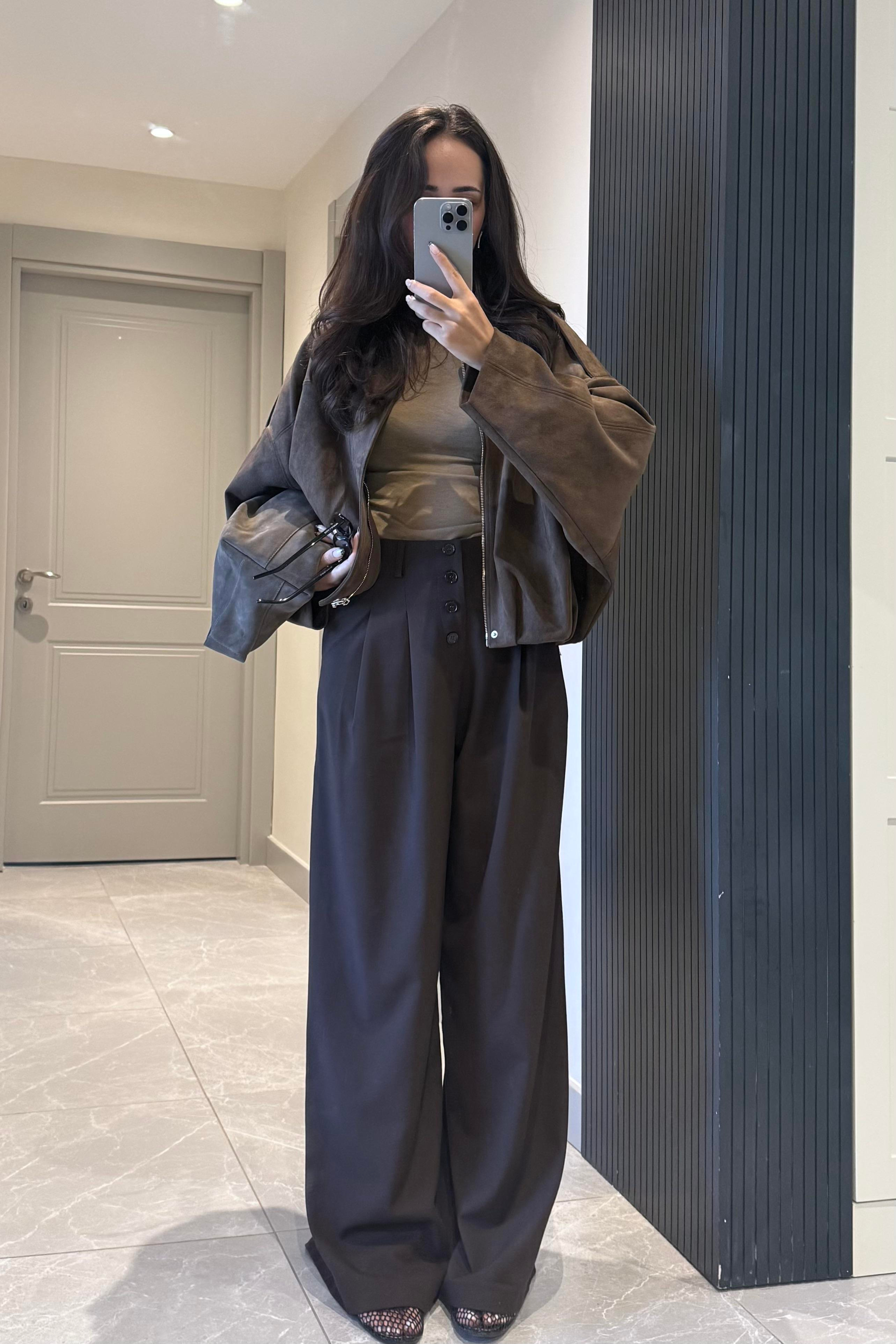 Kahverengi Düğme Detay Dökümlü Pantolon - Kadın Trousers Modelleri - Nazliye Moda | Kadın Giyim Modası