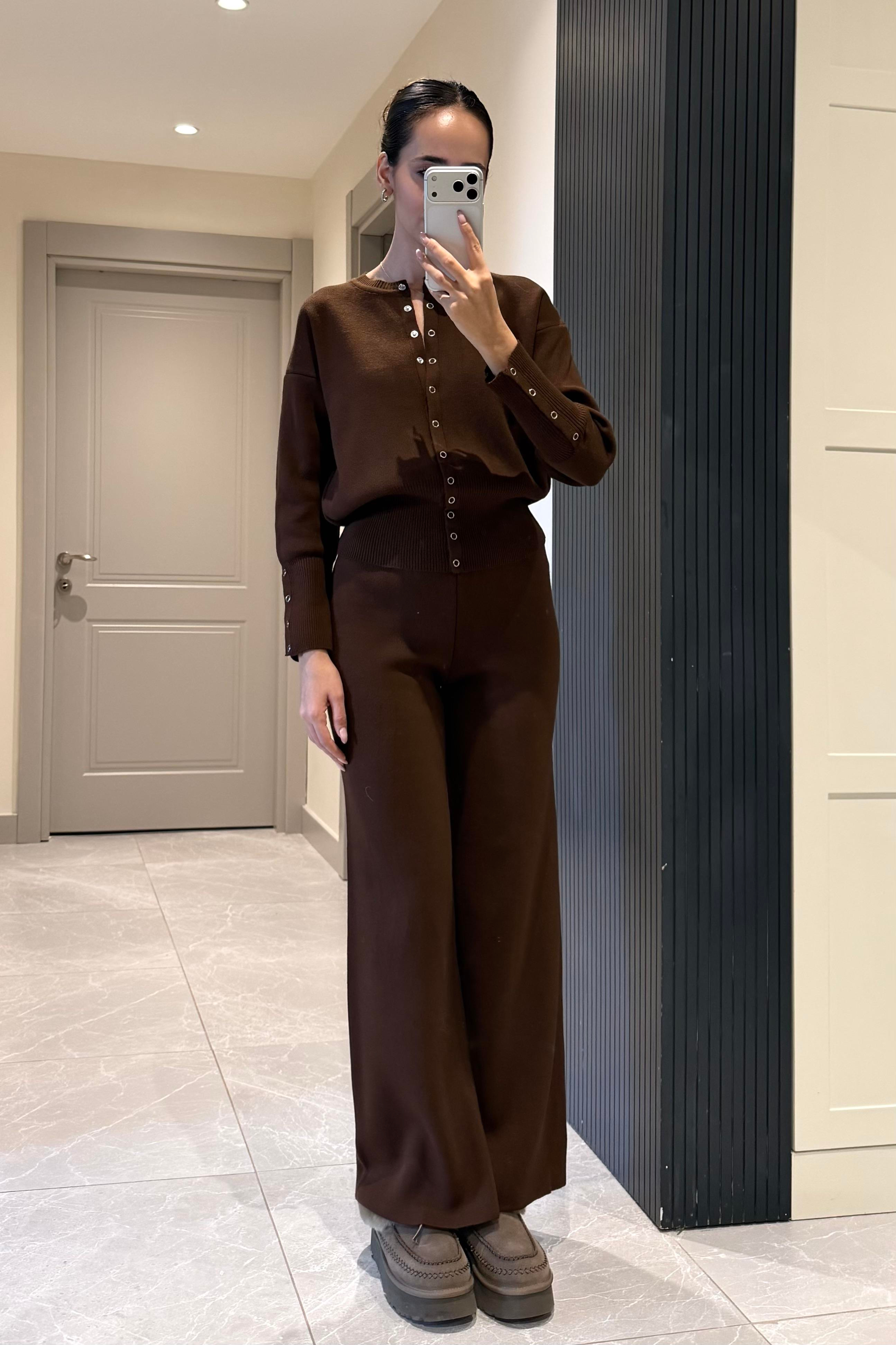 Kahverengi Düğmeli Triko Takım - Kadın Takım Modelleri - Nazliye Moda | Kadın Giyim Modası