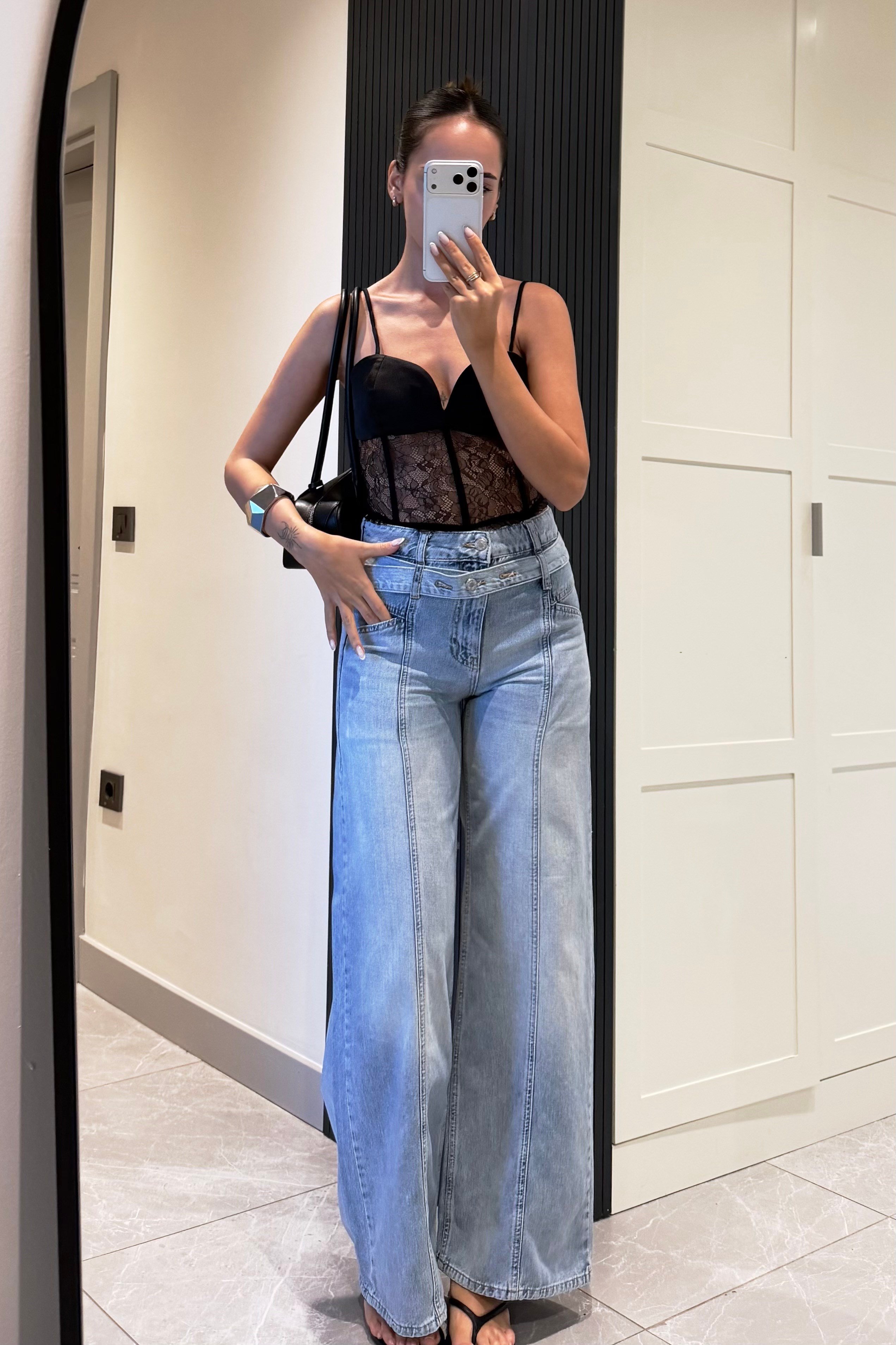 Kemer Detaylı Tasarım Jean - Kadın Jean Modelleri - Nazliye Moda | Kadın Giyim Modası