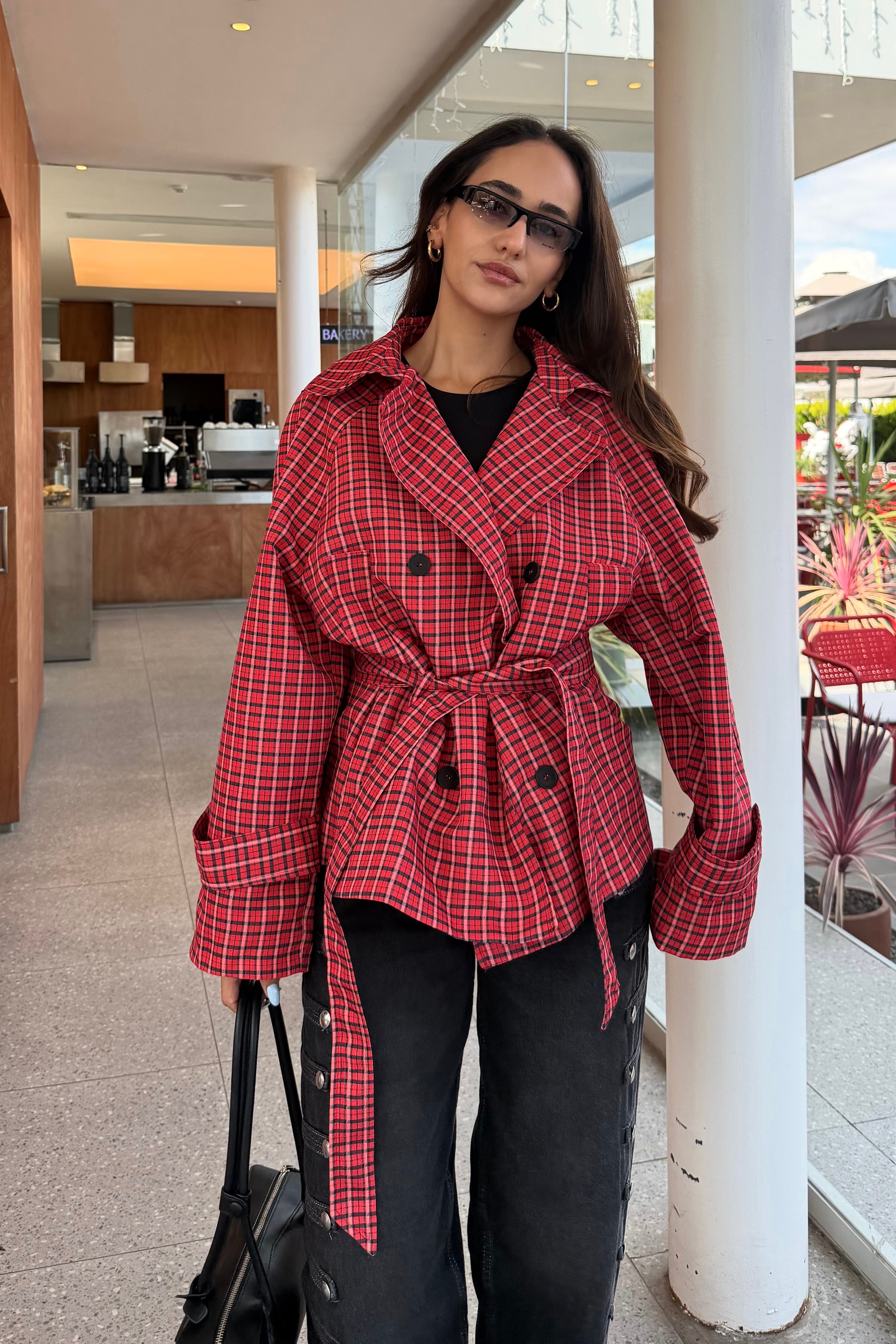 Kırmızı Ekose Beli Kuşaklı Trençkot - Kadın Trençkot Modelleri - Nazliye Moda | Kadın Giyim Modası