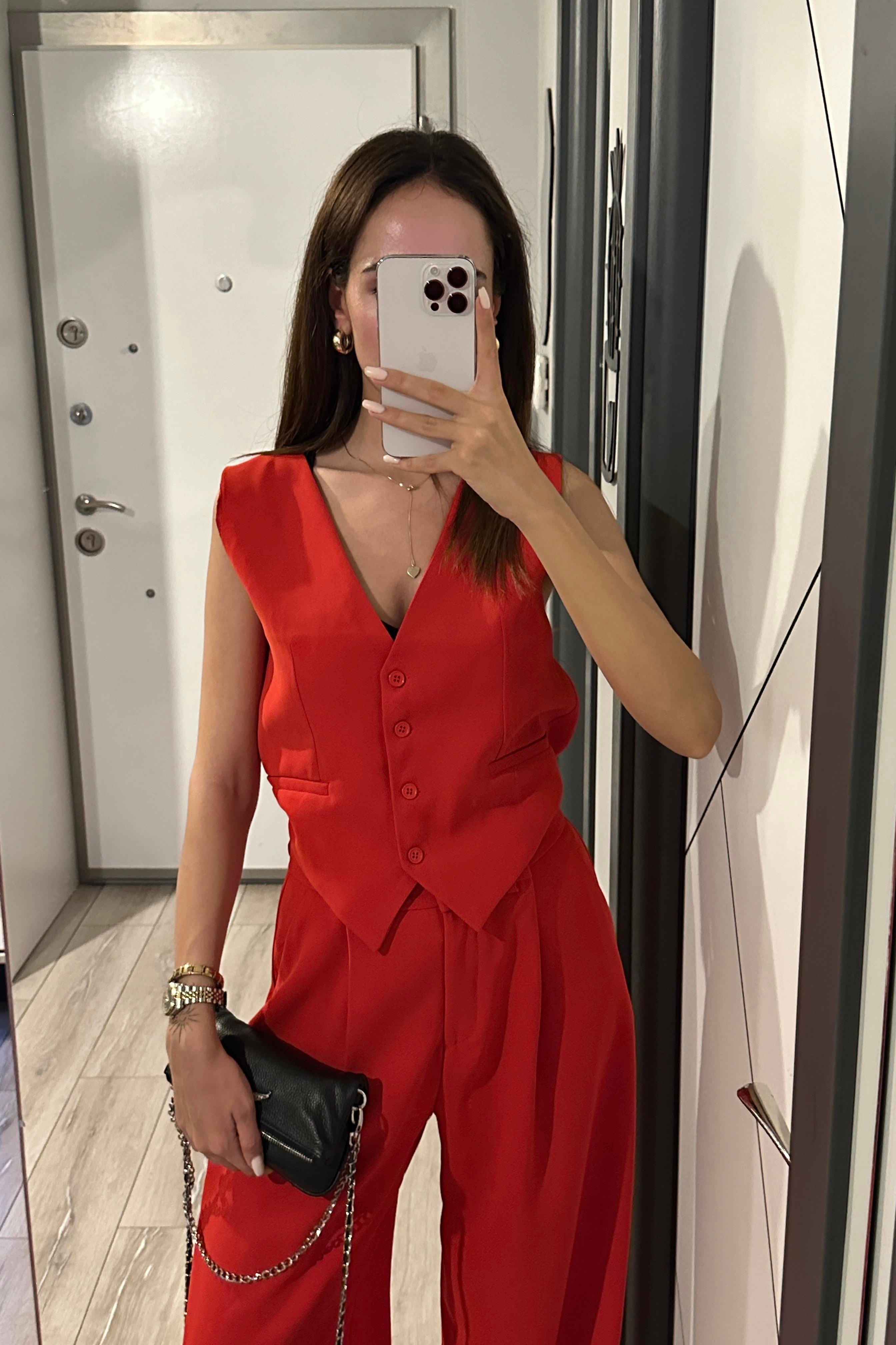 Kırmızı Pantolon Yelek Takım - Kadın Takım Modelleri - Nazliye Moda - Kadın Giyim Modası