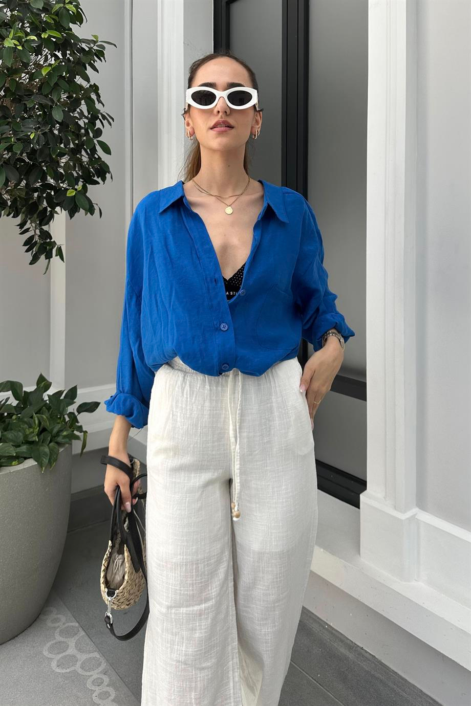 Mavi Düşük Omuz Oversize Gömlek - Kadın Gömlek Modelleri - Nazliye Moda | Kadın Giyim Modası
