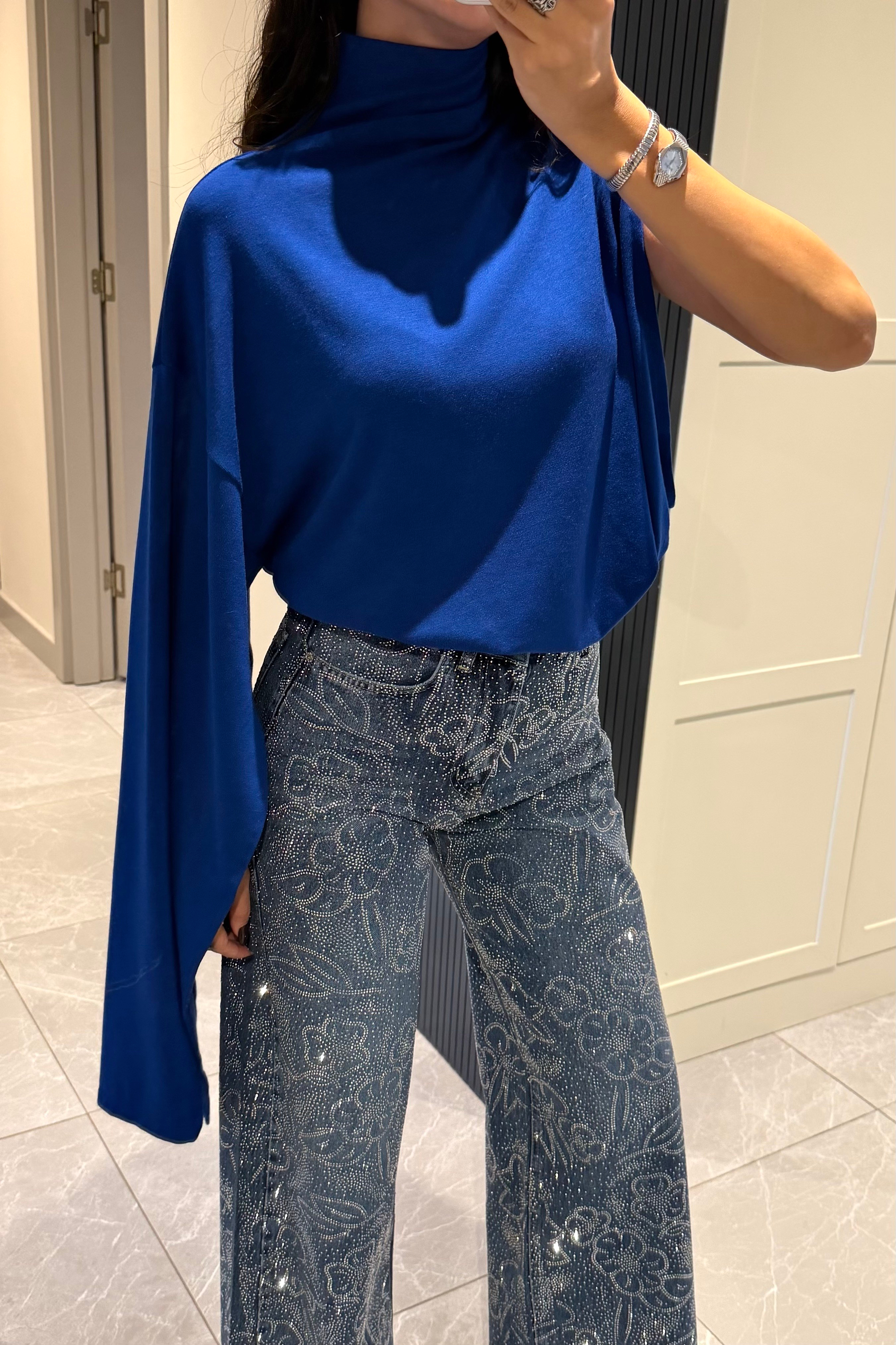 Mavi Tek Kollu Tasarım Bluz - Kadın Bluz Modelleri - Nazliye Moda | Kadın Giyim Modası