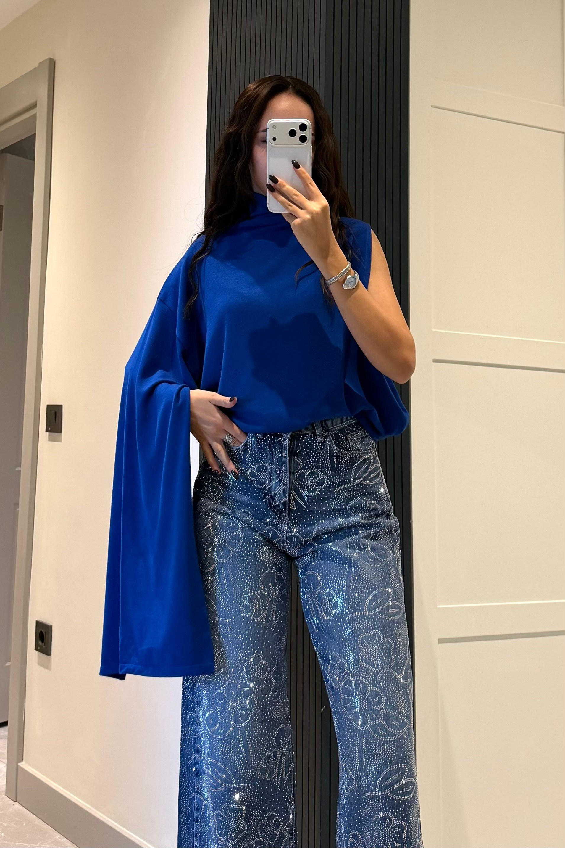 Mavi Tek Kollu Tasarım Bluz - Kadın Bluz Modelleri - Nazliye Moda | Kadın Giyim Modası