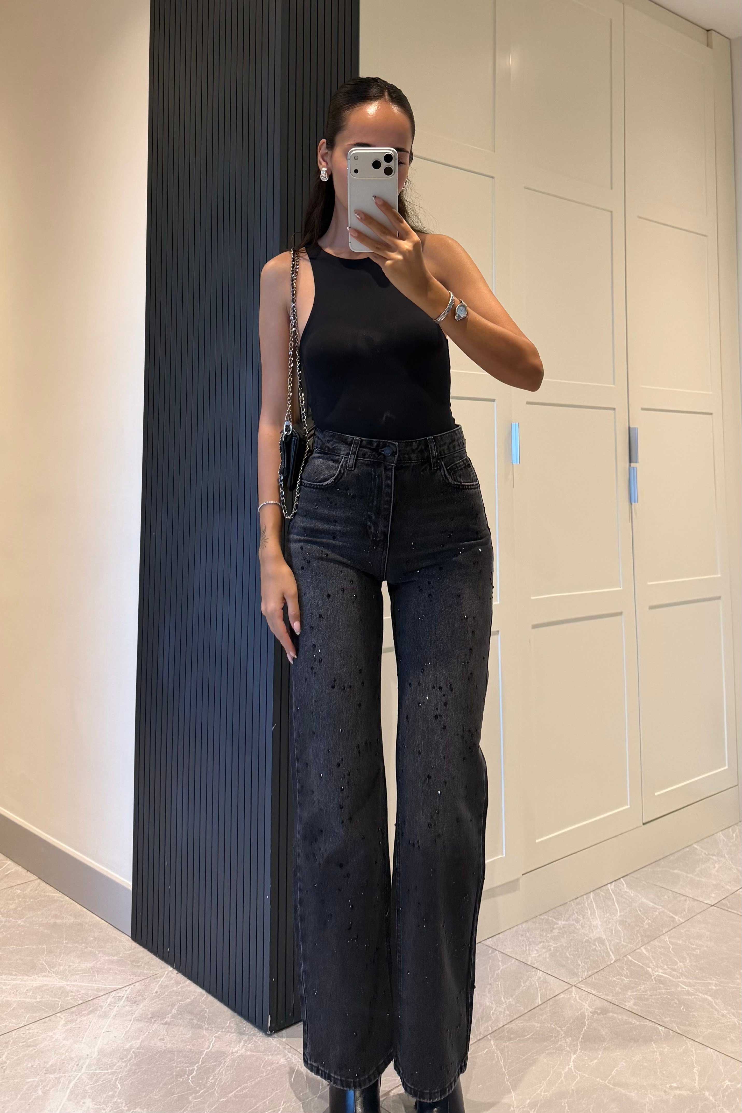 Siyah Dağınık Taşlı Premium Jean - Kadın Jeans Modelleri - Nazliye Moda | Kadın Giyim Modası