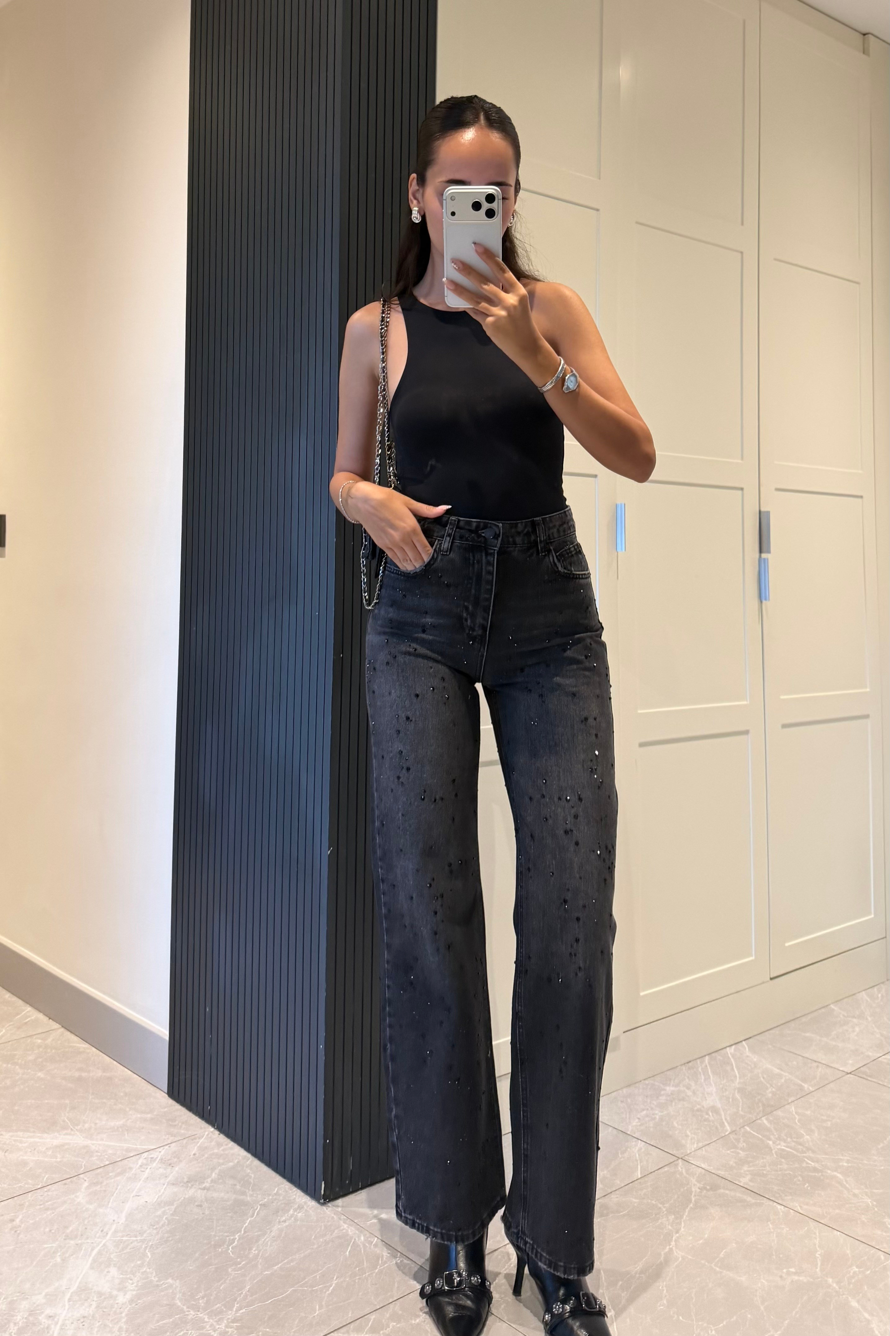 Siyah Dağınık Taşlı Premium Jean - Kadın Jeans Modelleri - Nazliye Moda | Kadın Giyim Modası